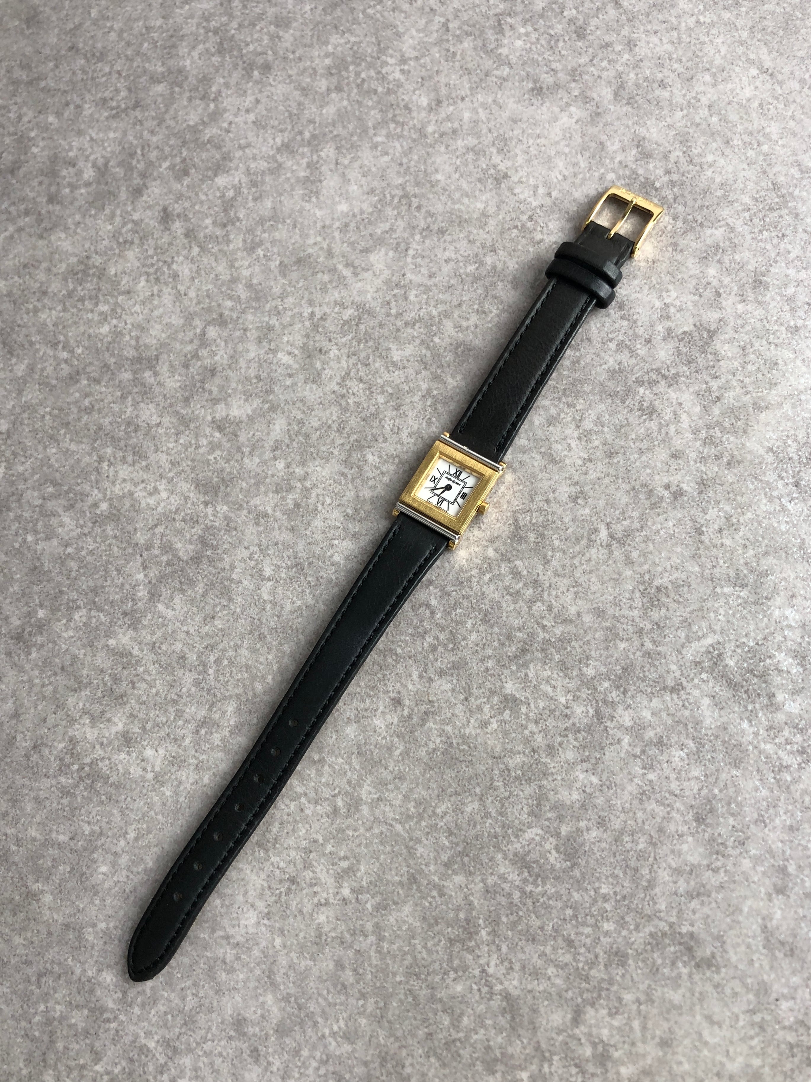 Yves Saint Laurent イヴ・サンローラン 腕時計 ゴールド スクエア