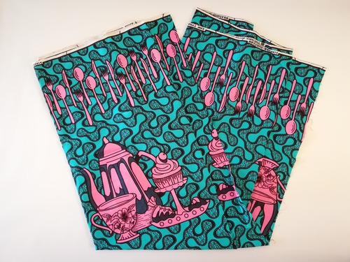 【西アフリカWAX布】おやつの時間（裁縫用）0.5ヤード単位切り売り