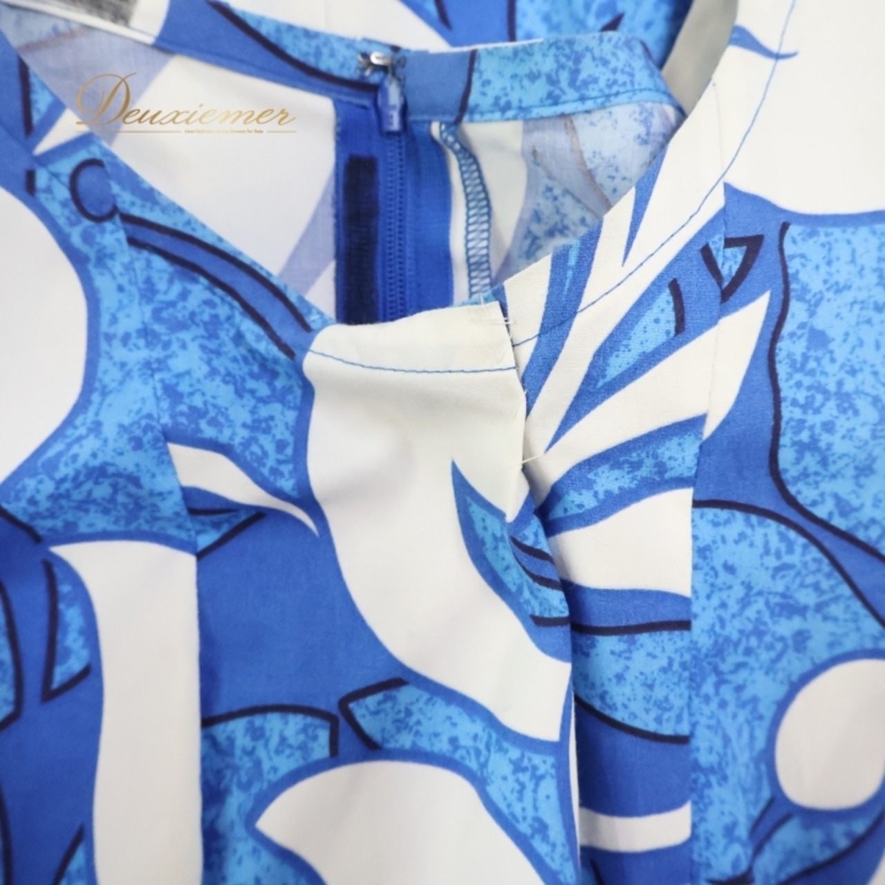 フラダンス 衣装 ワンピース ドレス ブルー系 フリル スリット アシンメトリー パフスリーブ ティアレ柄 かわいい 華やか 鮮やか 明るい 爽やか 青 白 ハワイアン アロハ ハワイアンプリント フラ ダンス レッスン 練習 ホワイト系 おしゃれ レディース