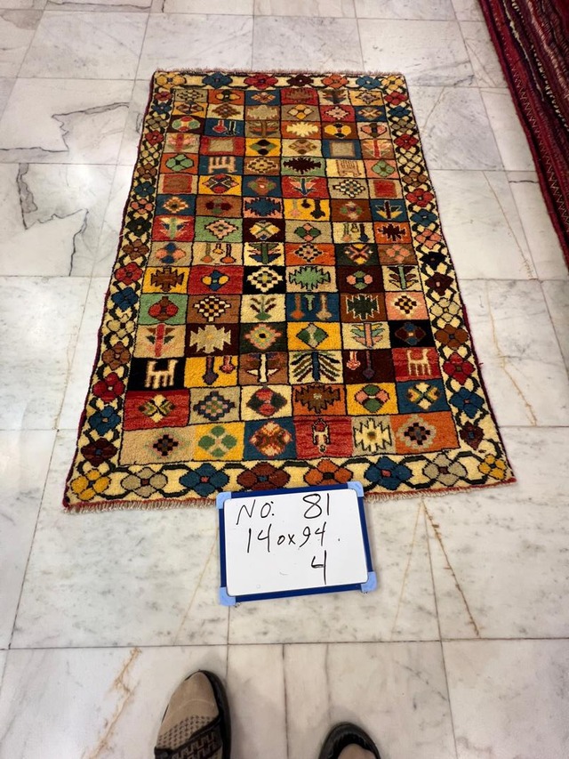 絨毯クエスト66【No.81】Tribal Rug　トライバルラグ  ※現在、こちらの商品はイランに置いてあります。ご希望の方は先ずは在庫のご確認をお願いします。