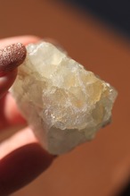 フローライト「陽だまり」Fluorite ◇ 天然石 鉱物 パワーストーン 原石 | st00400