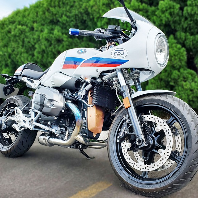 ワイドスクリーン／BMW RnineT Racer　