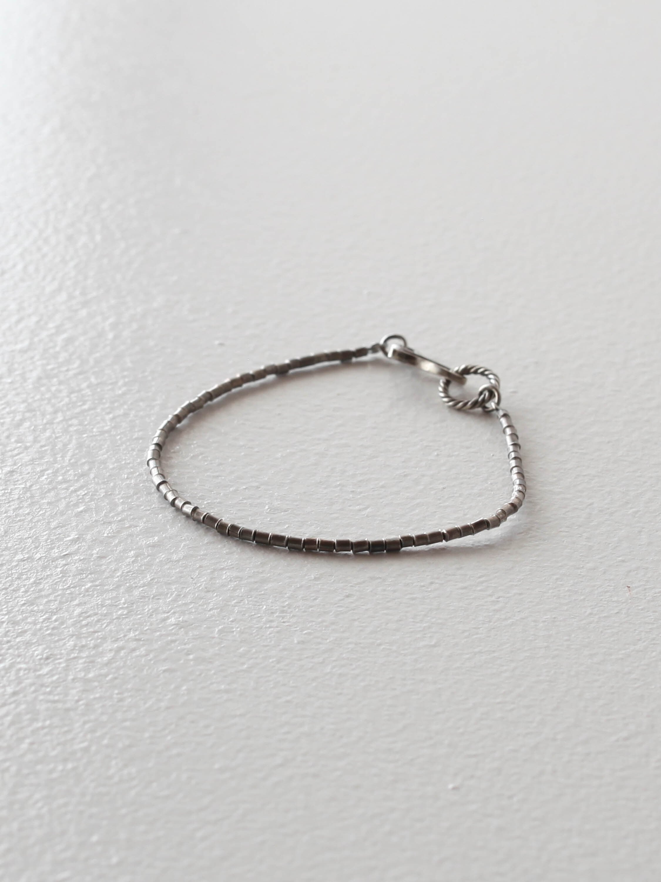 トイ TOYE|49 カレンシルバーブレスレッド