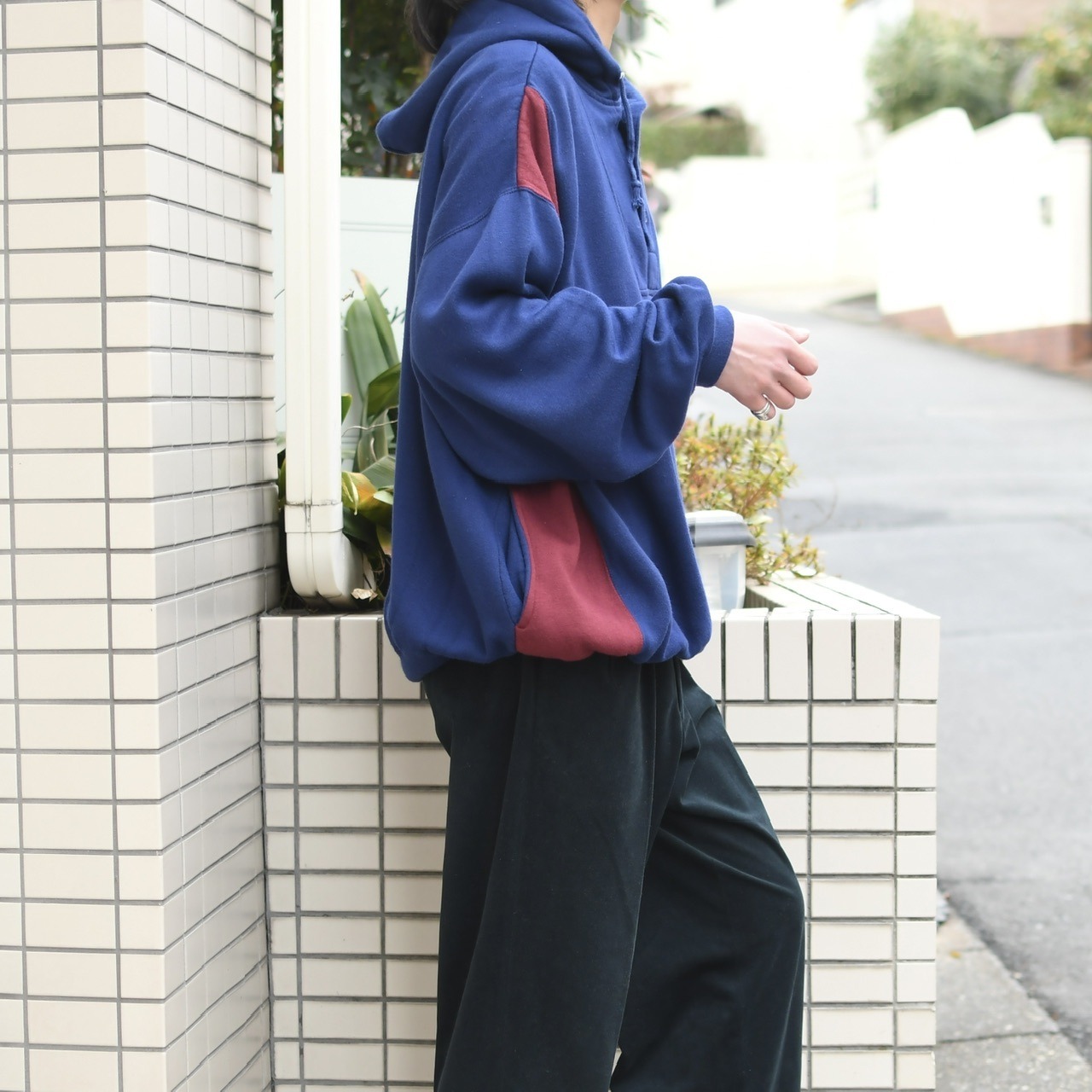 switching design 3 tone henry neck hoodie