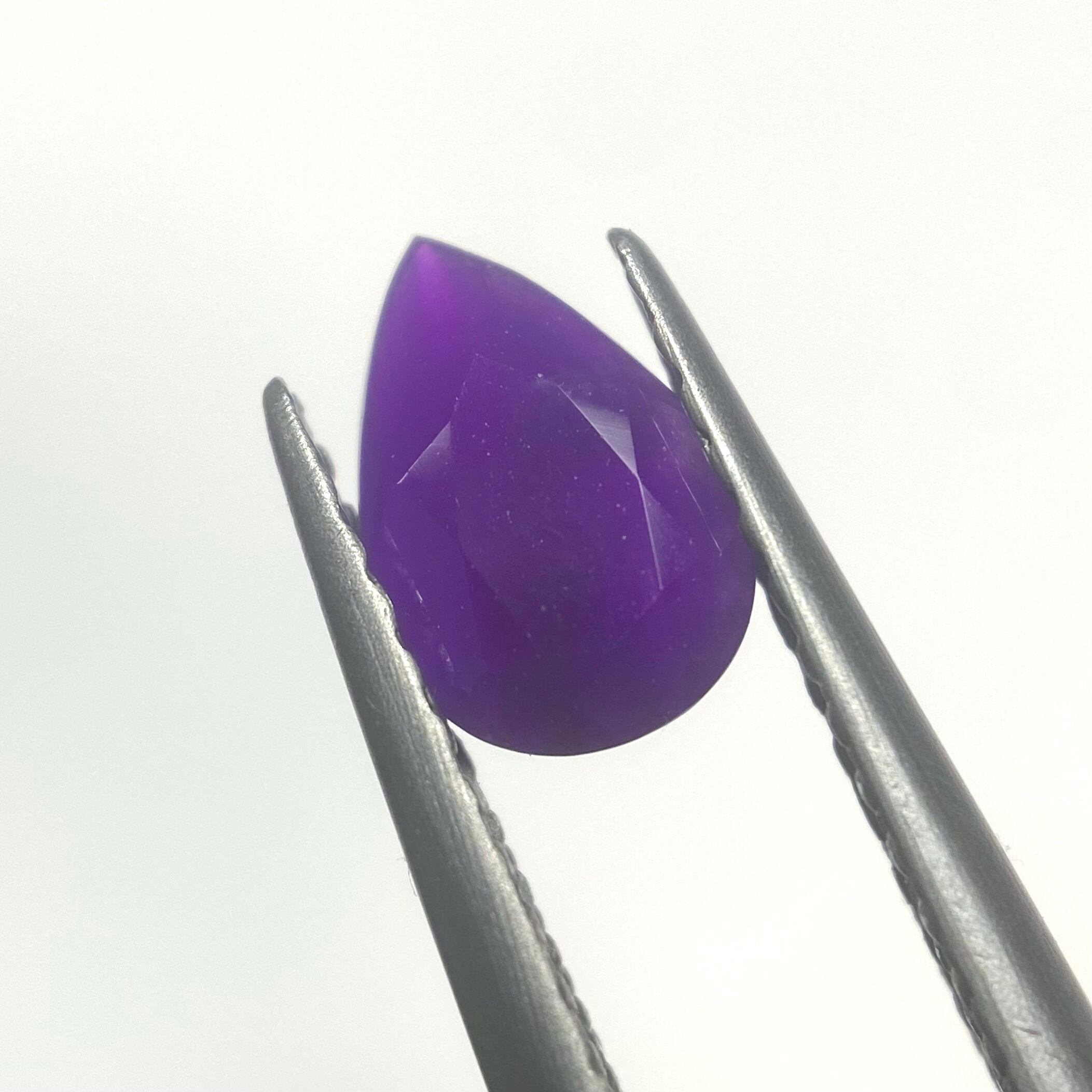 レアなルース スギライト