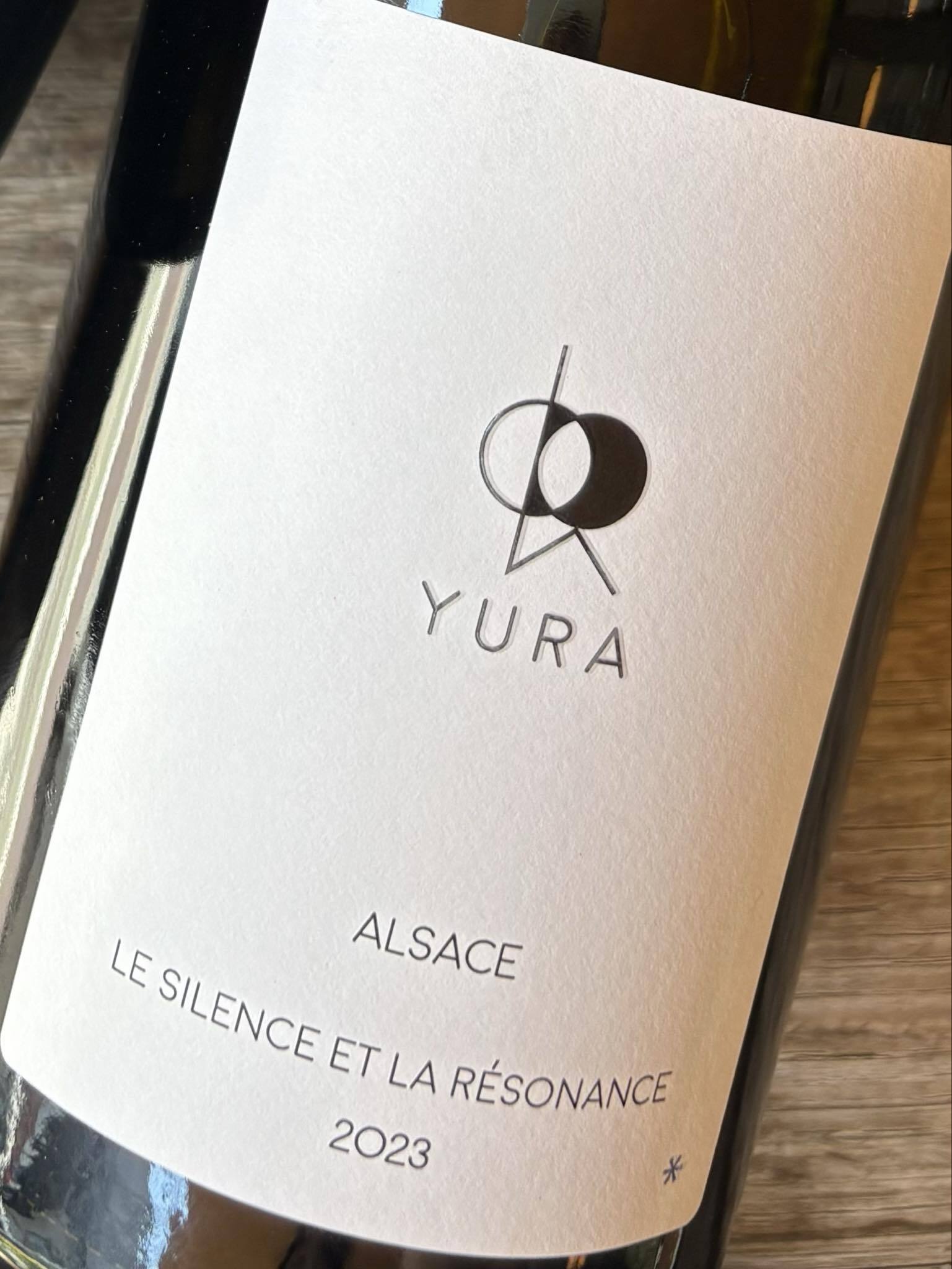 ★数量限定予約販売 2024 ル シロンス エ ラ レゾナンス / ユラ 【フランス・アルザス】