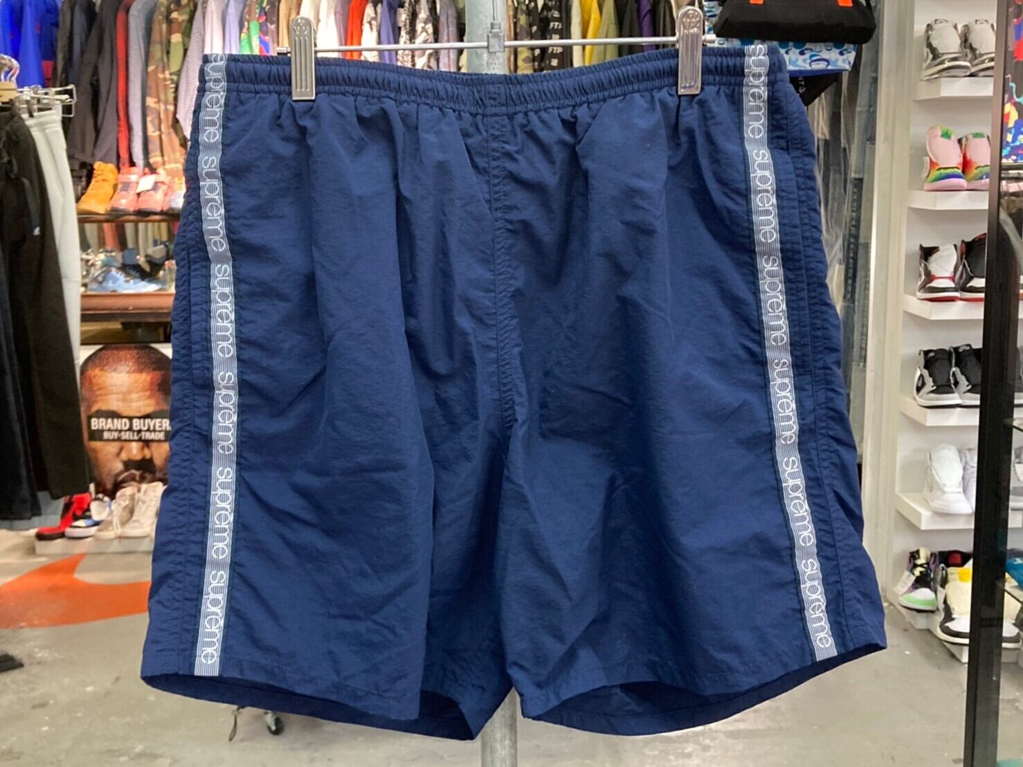 Supreme TONAL TAPING WATER SHORT NAVY MEDIUM 40KF6269 | BRAND  