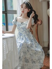 【0007】Blue Flower Lace Short Sleeve Dress