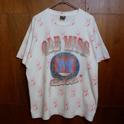 USA製 90s SCREEN STARS “University of Mississippi ” 総柄カレッジTシャツ