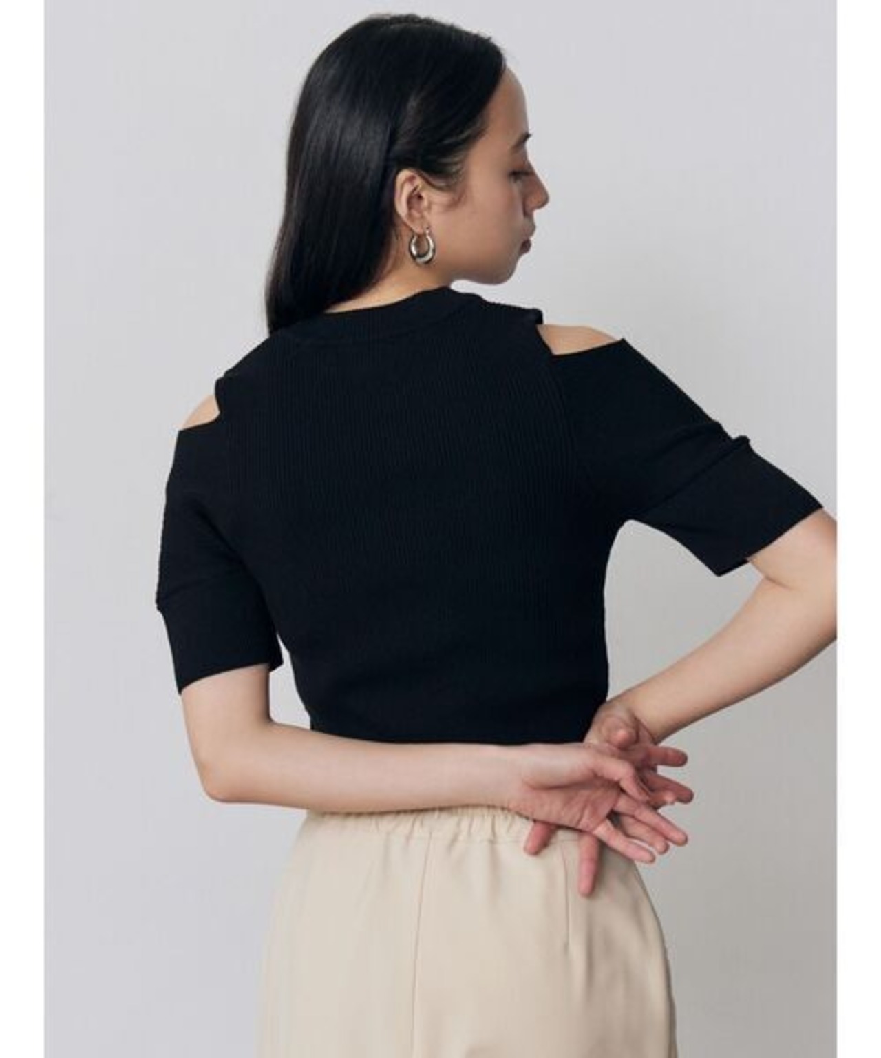 Zip Front Cache Coeur Half Sleeve Knit  / BLACK - 2