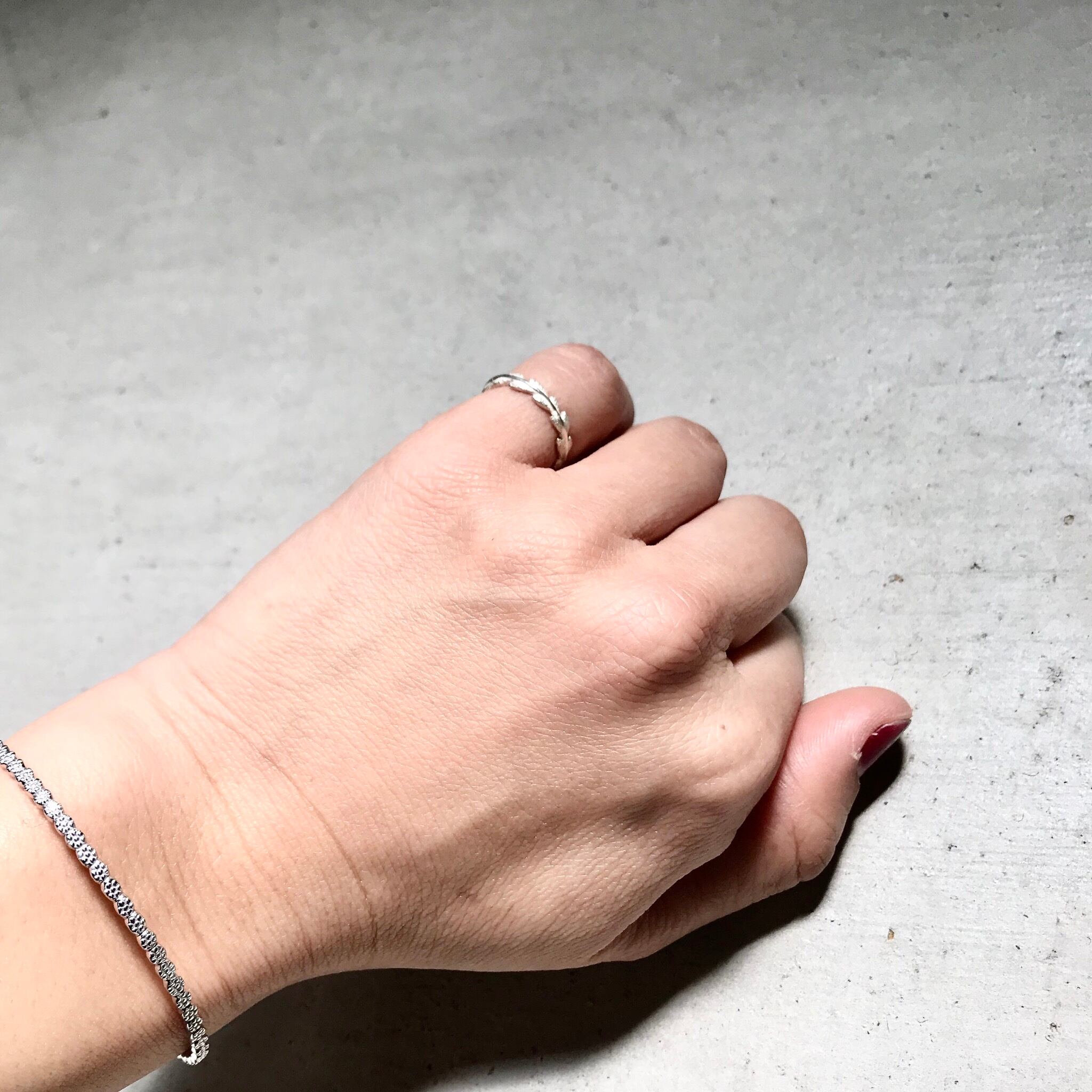 リーフシルバーリング