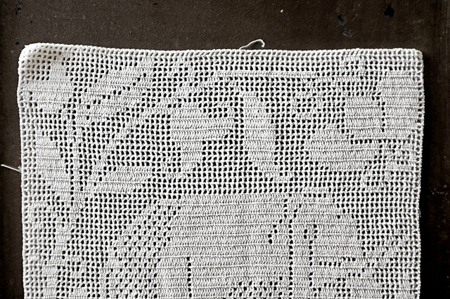 20s フランス 23c リネン 喜びの花と白象とクロッシェレースドイリー アンティーク