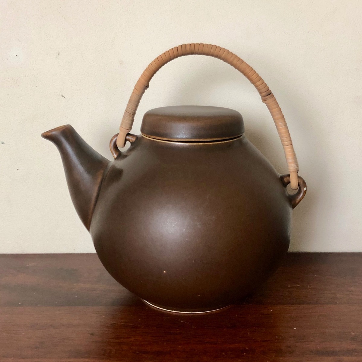 FINLAND ARABIA DARK BROWN GA 3 TEA POT | THE TIME HAS COME