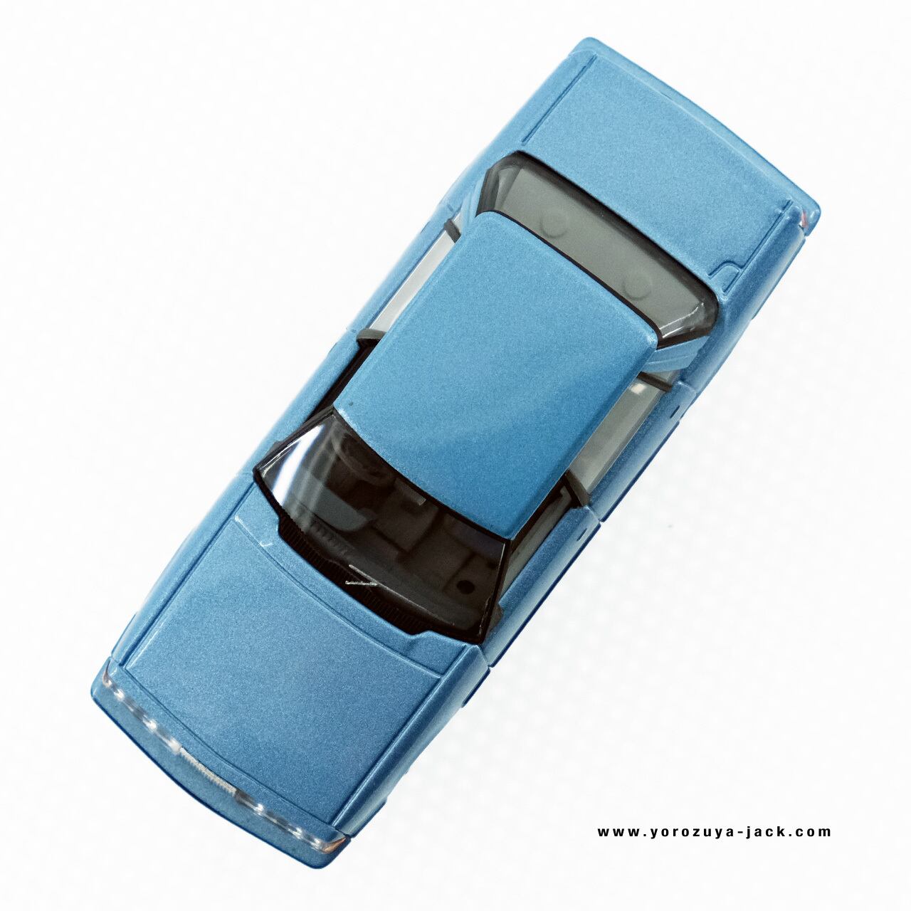 トミカリミテッドヴィンテージネオ LV-N01a マツダ ルーチェ XG-S