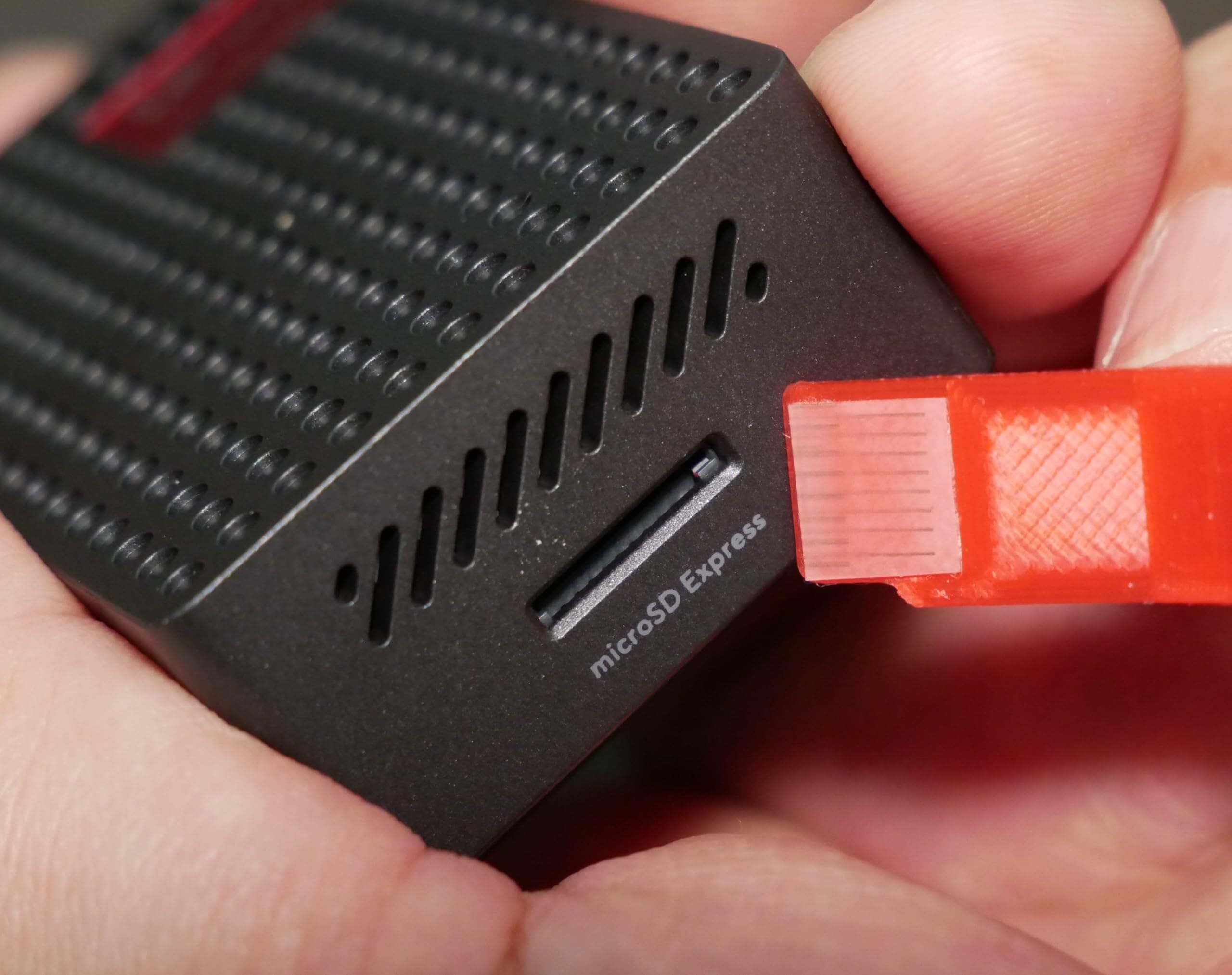 SDカード/MicroSDカード用 高速転送対応型スロット端子磨き上げ