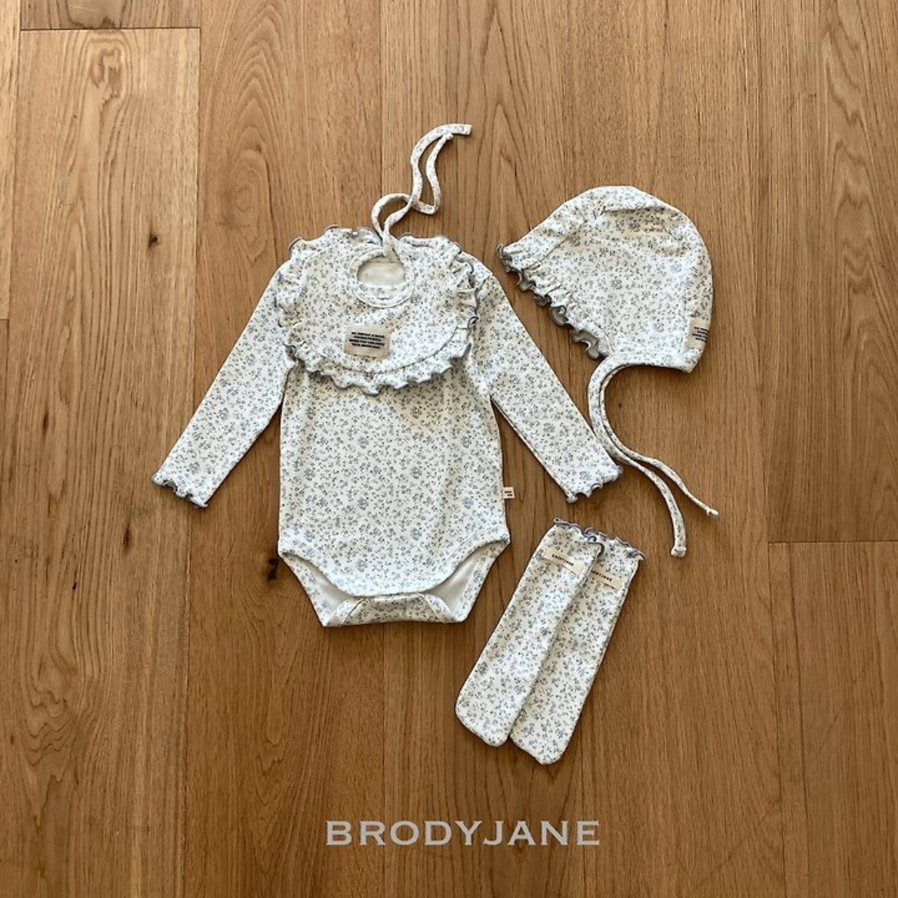 韓国子供服 / 26Autumn / 〖取寄〗Brodyjane / ベイビーリーフベビースーツ / ベビー服 / 赤ちゃん服 / ロンパース *S/M*