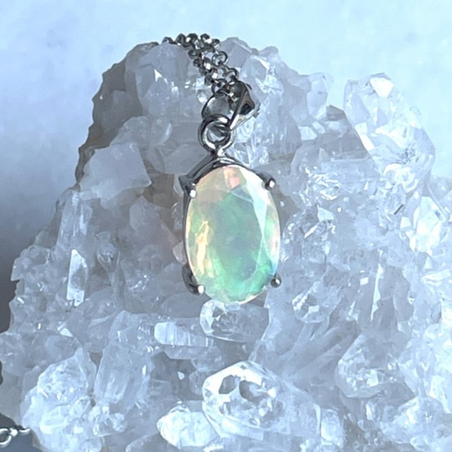 【ツーソン　超美石】ラブラドライト　シルバーブレスレット 5147