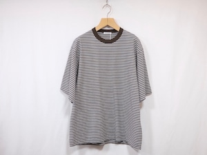UNIVERSAL PRODUCTS.” MULTI BORDER S/S T-SHIRT BROWN”