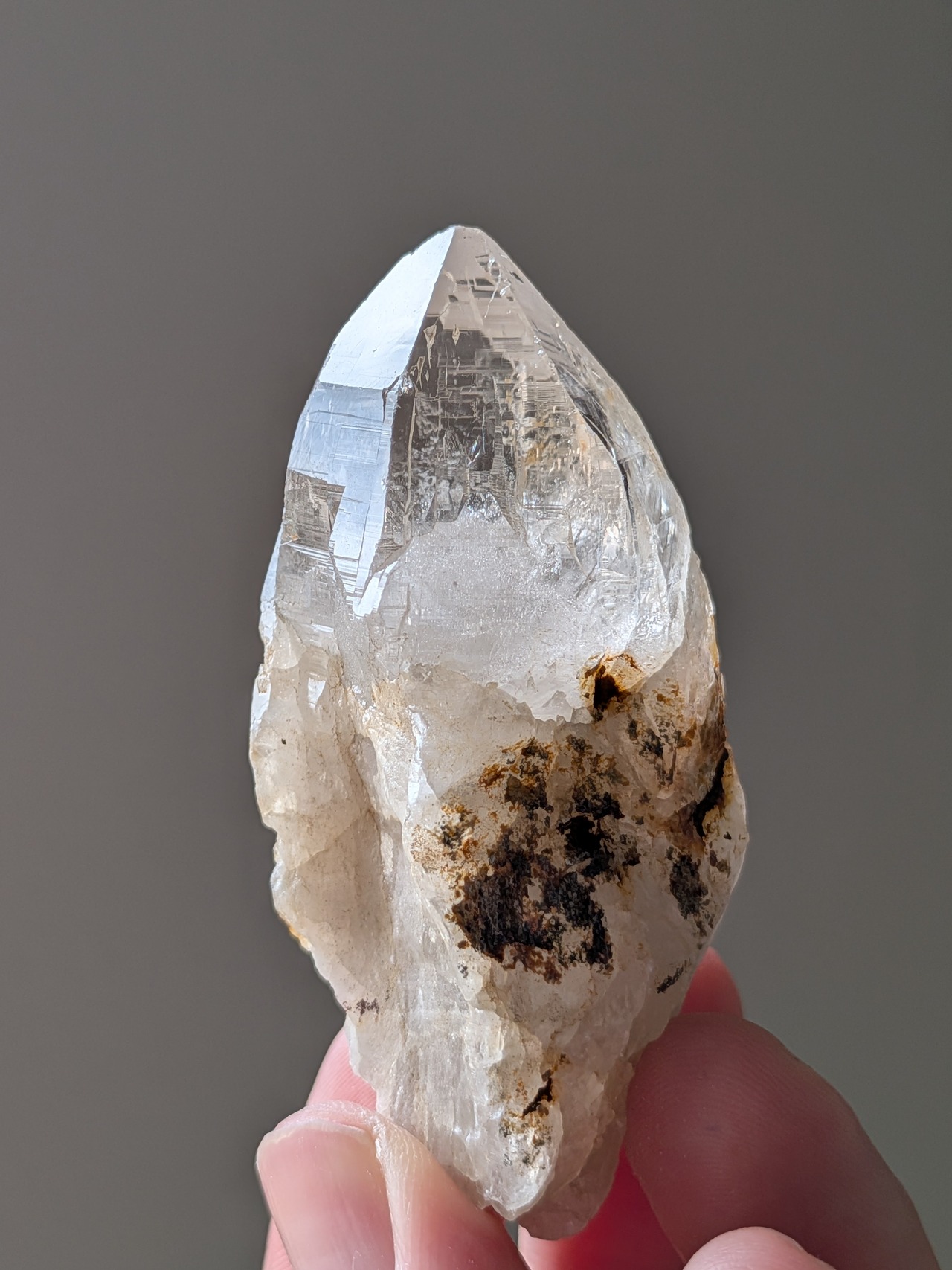ヒマラヤ水晶 ⭓ 原石ポイント ⭔ ガネーシュヒマール産