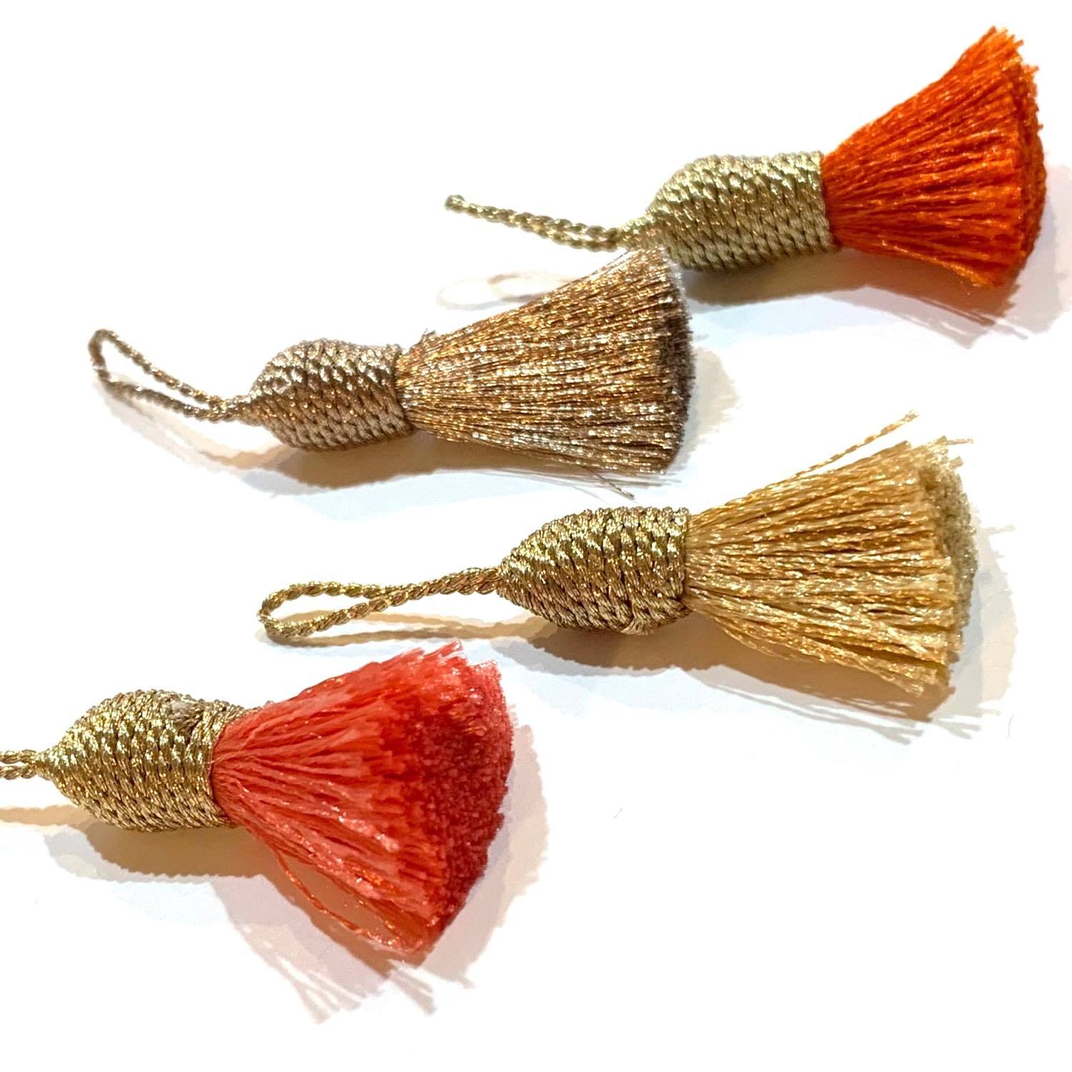 最終入荷〉インドミニタッセルチャーム | Dua-アクセサリーパーツショップ