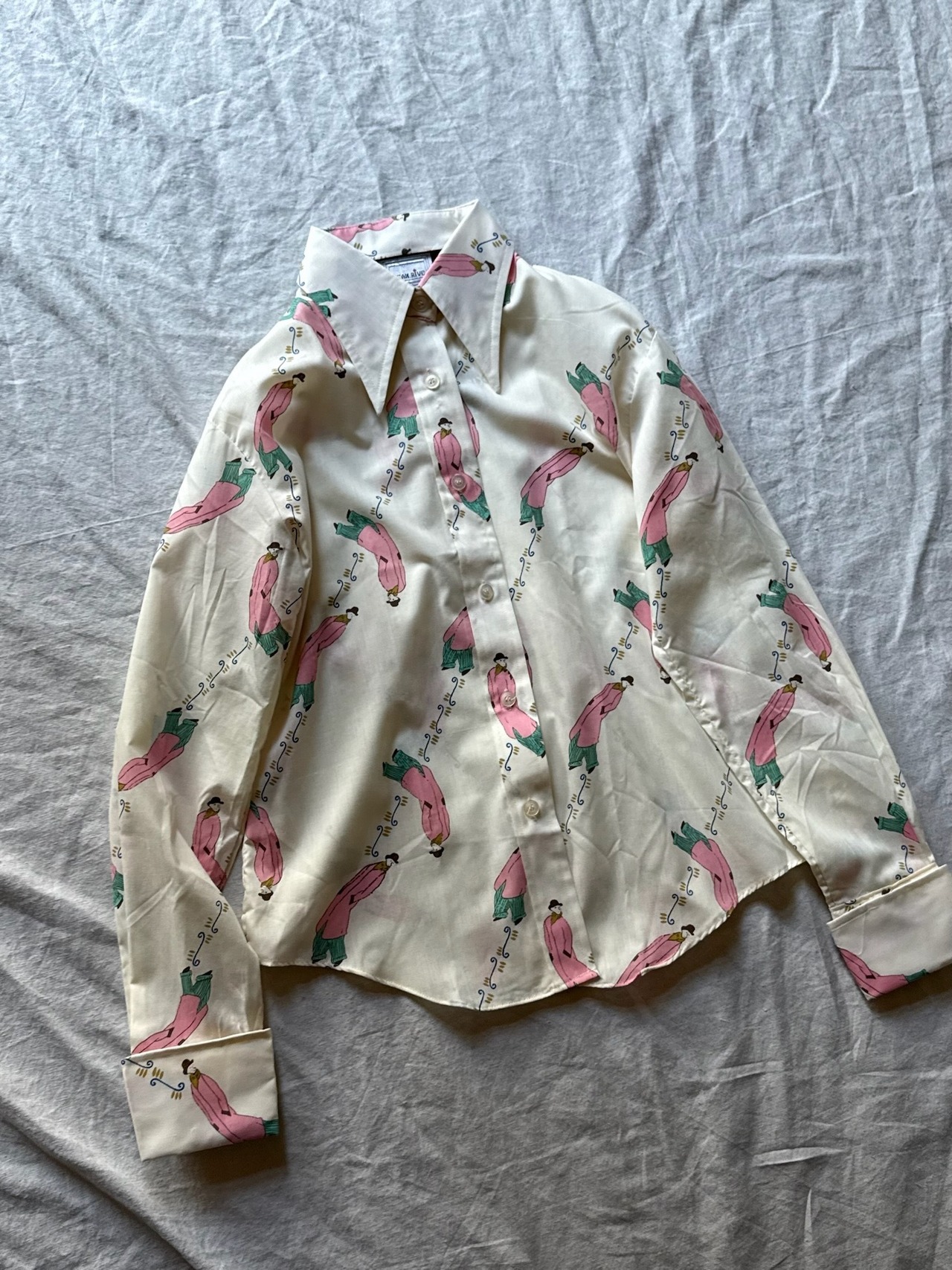 1970s Women’s Euro good pink pattern shirt