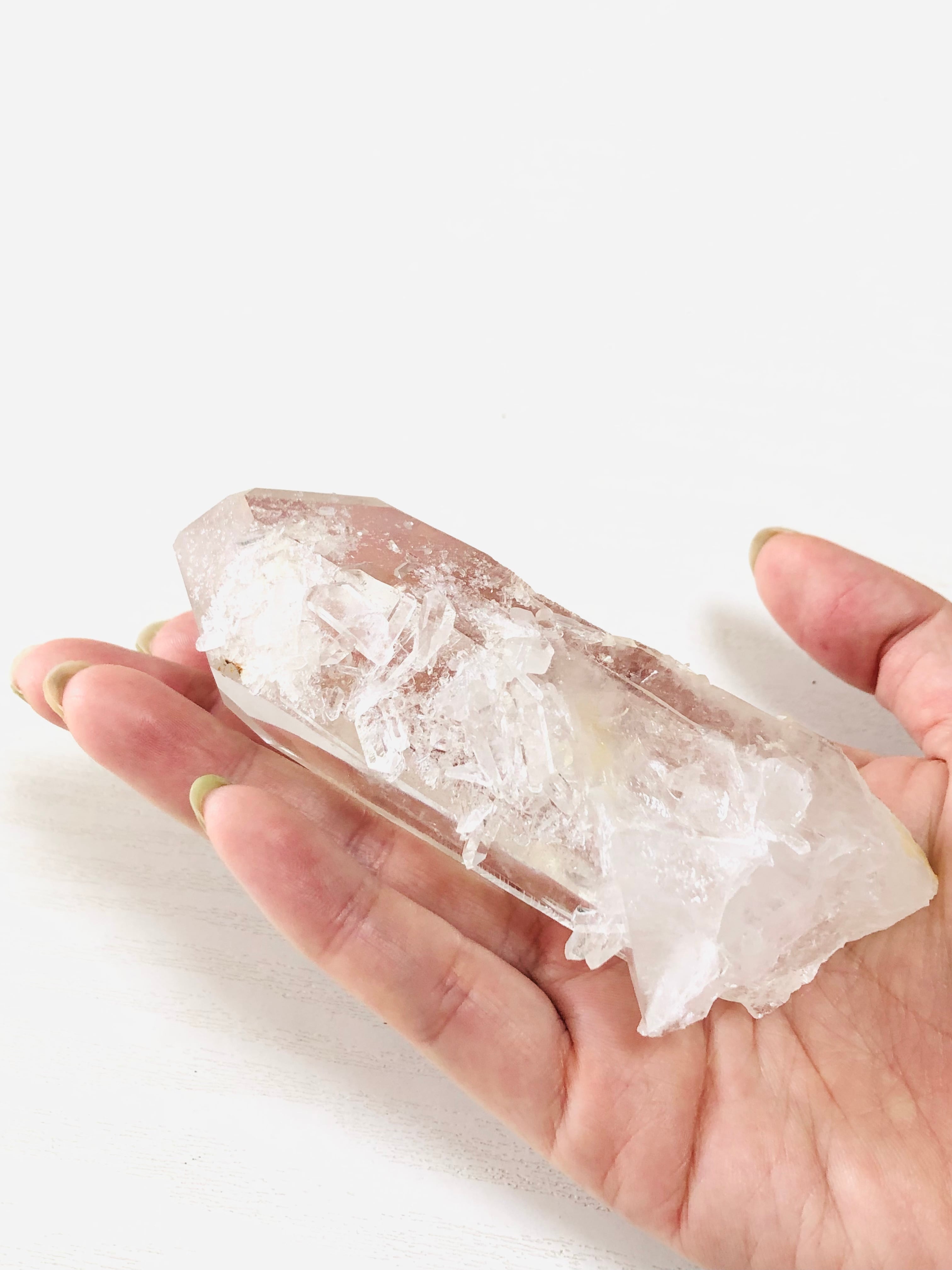 お部屋の浄化に♪アーカンソー州産水晶クラスター（バーナクルタイプ