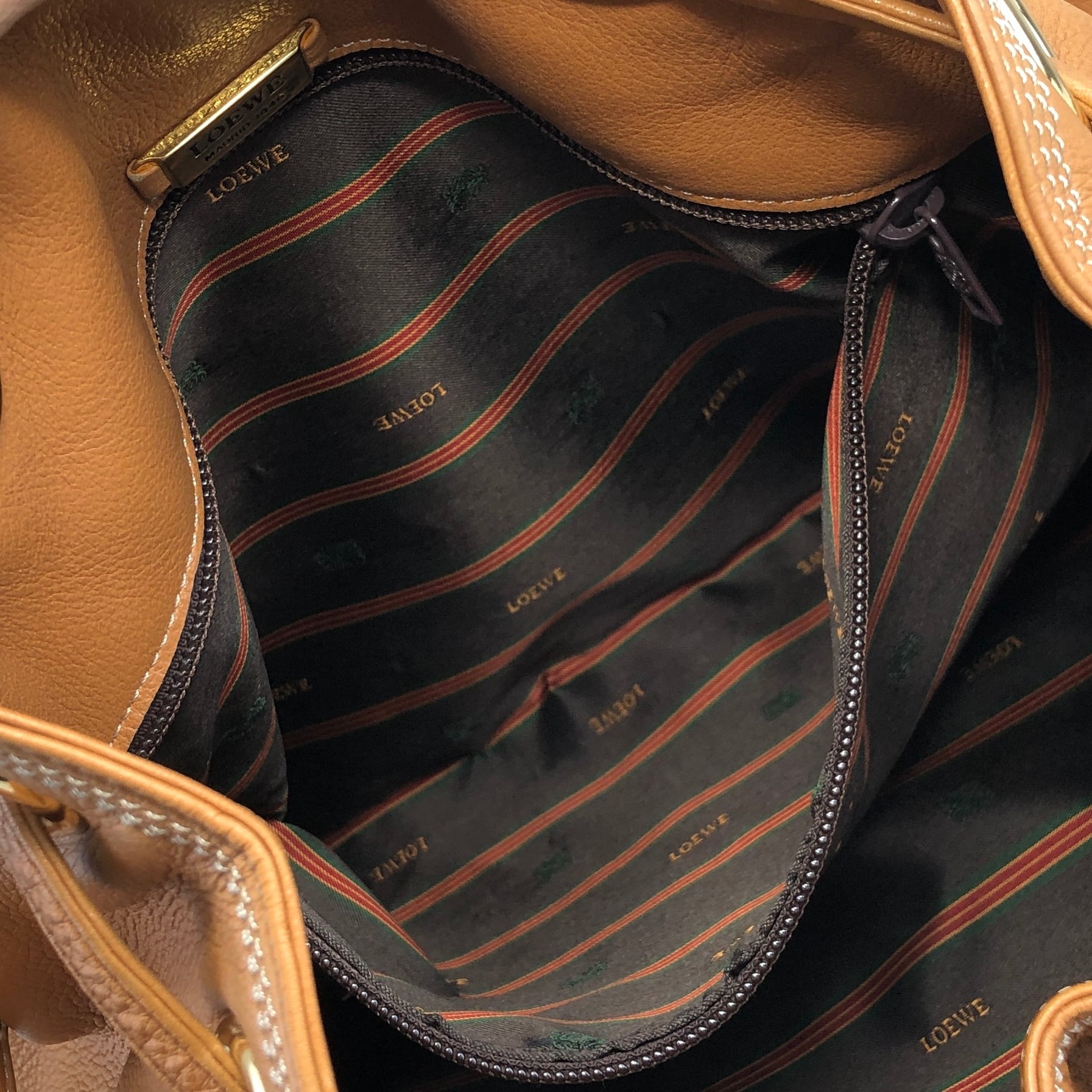 LOEWE ロエベ ショルダーバッグ キャメル アナグラム レザー LOEWE ロエベ ショルダーバッグ キャメル アナグラム レザー