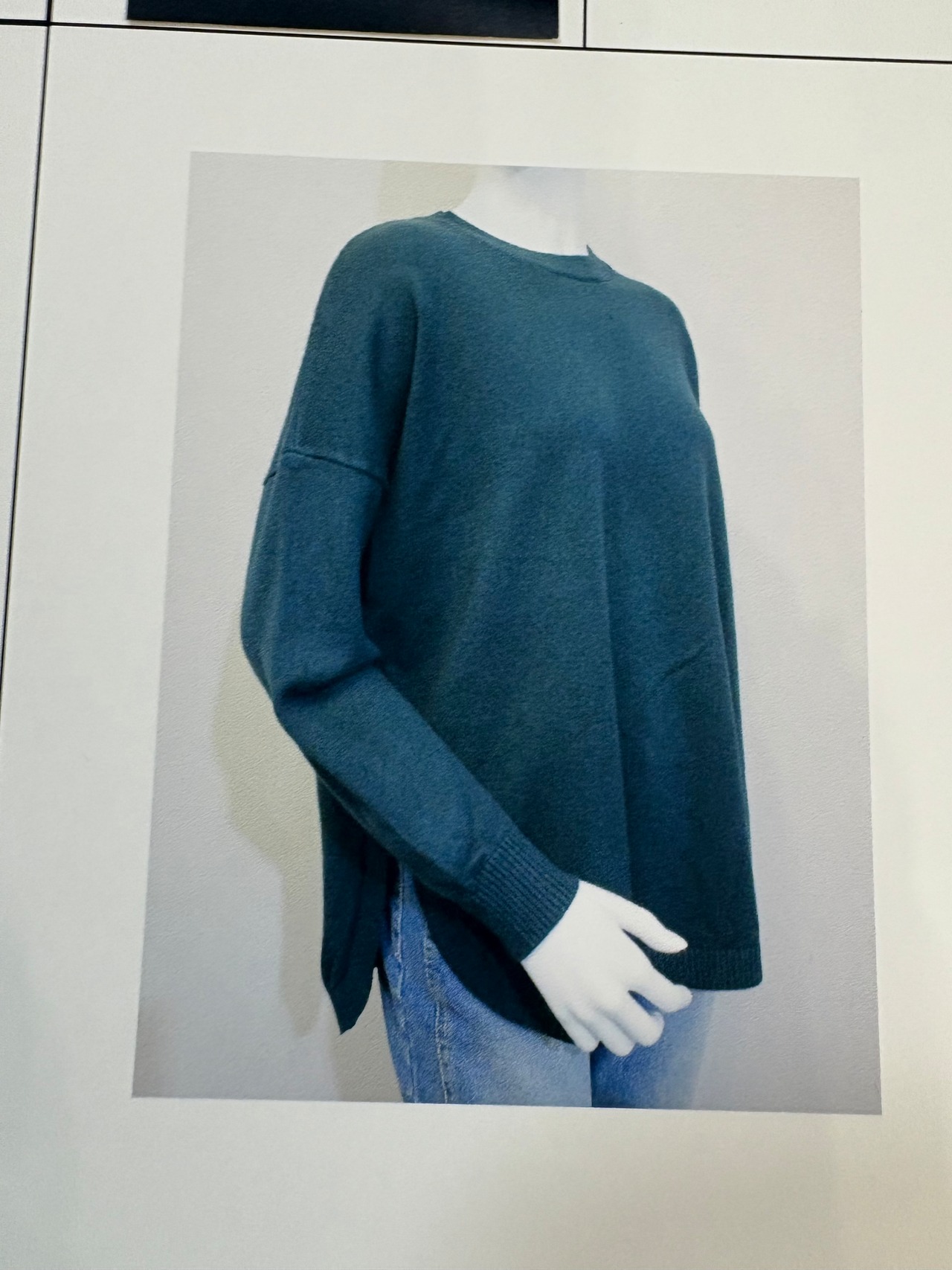 Praia 柔らか丸首ニット 25446