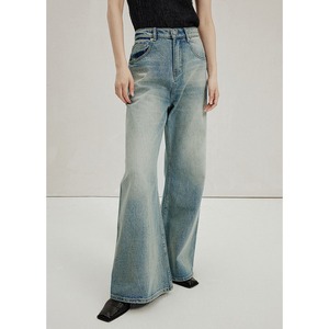 Semi Flare Loose Silhouette Pants