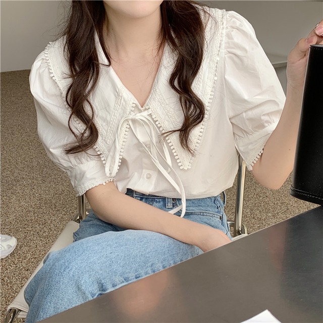 韓国風、ホワイトパフスリーブシャツ　 A1047