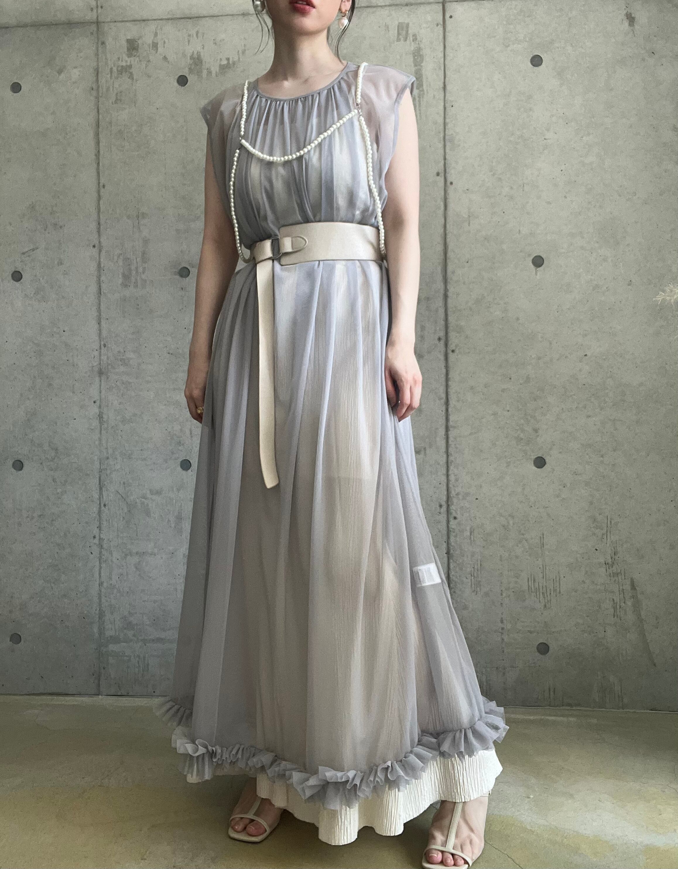 即納】ギャザー裾フリルチュールワンピース【グレー】 | eeny
