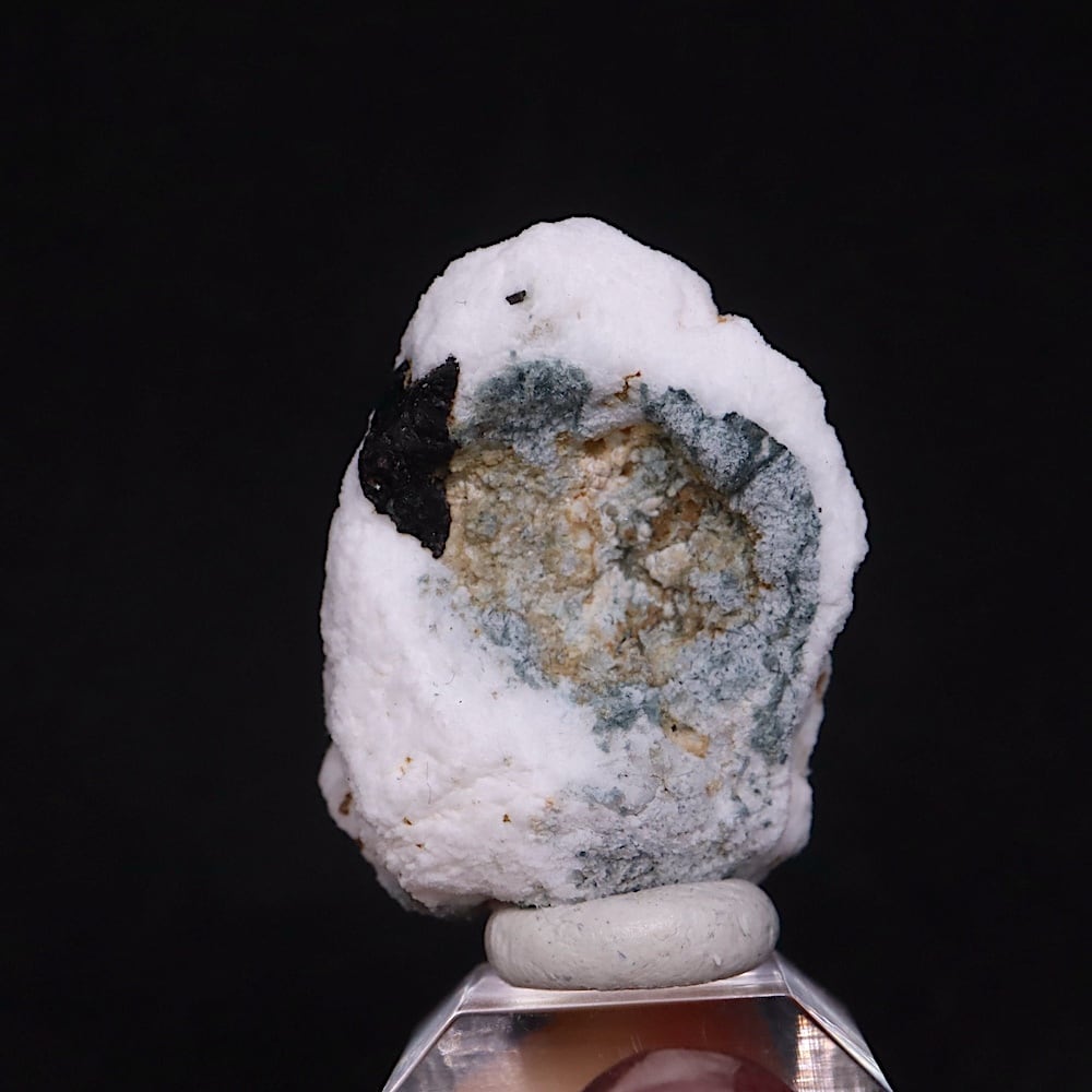 ネプチュナイト 海王石 母岩付き 11g BN287 鉱物 天然石