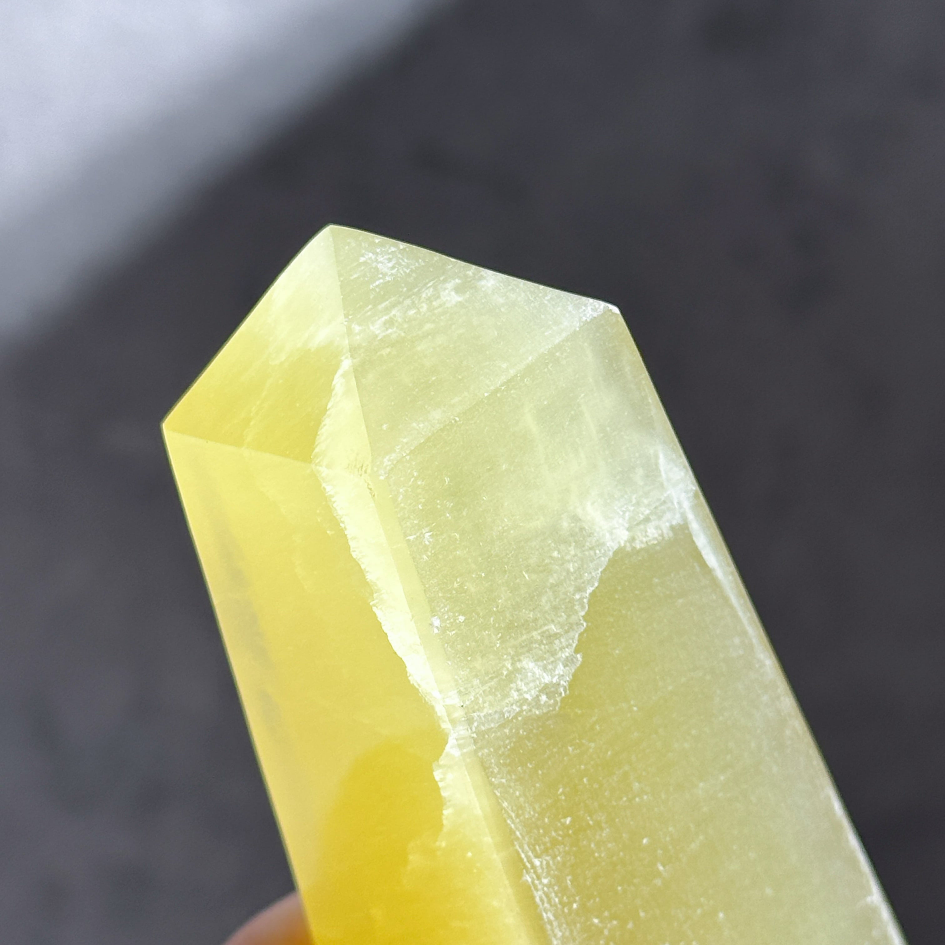 イエローカルサイト タワー73◇ Yellow Calcite ◇天然石・鉱物