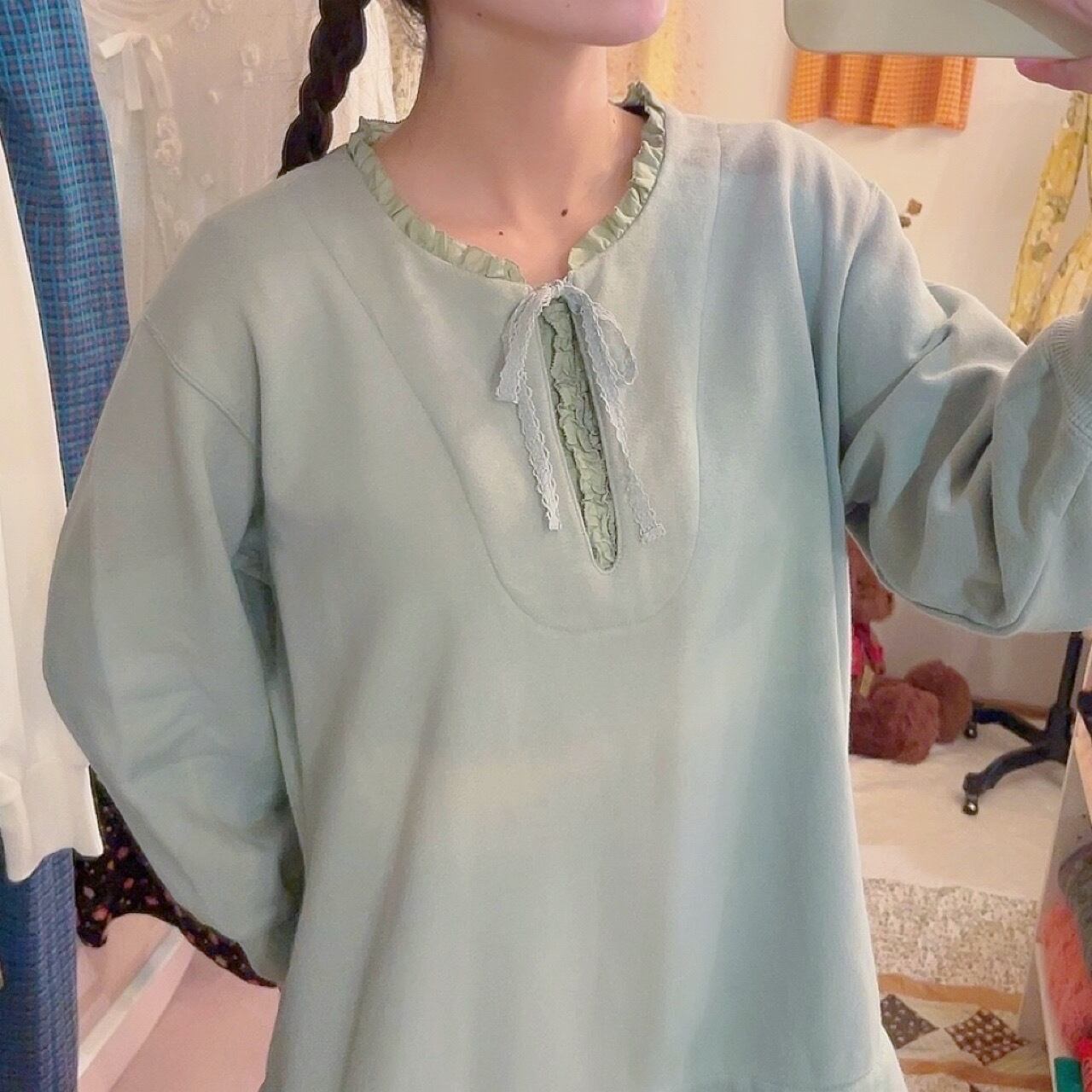 lace ribbon layered sweat