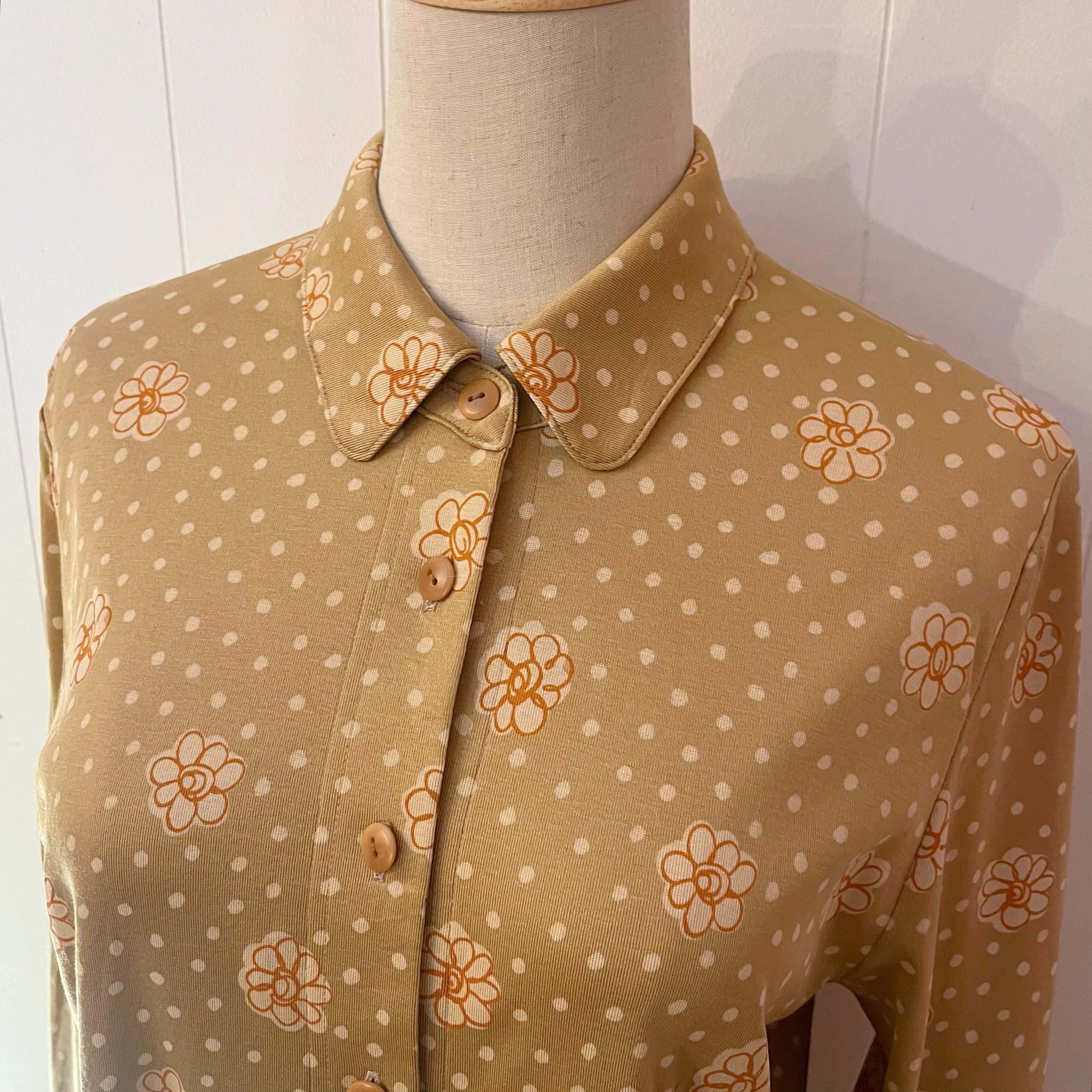 handwriting flower dot printed blouse