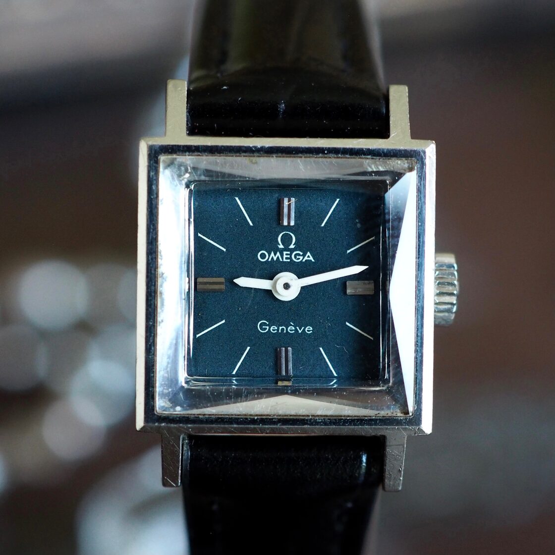 OMEGA オメガ Geneve ネイビー カットガラス ドレスウォッチ 