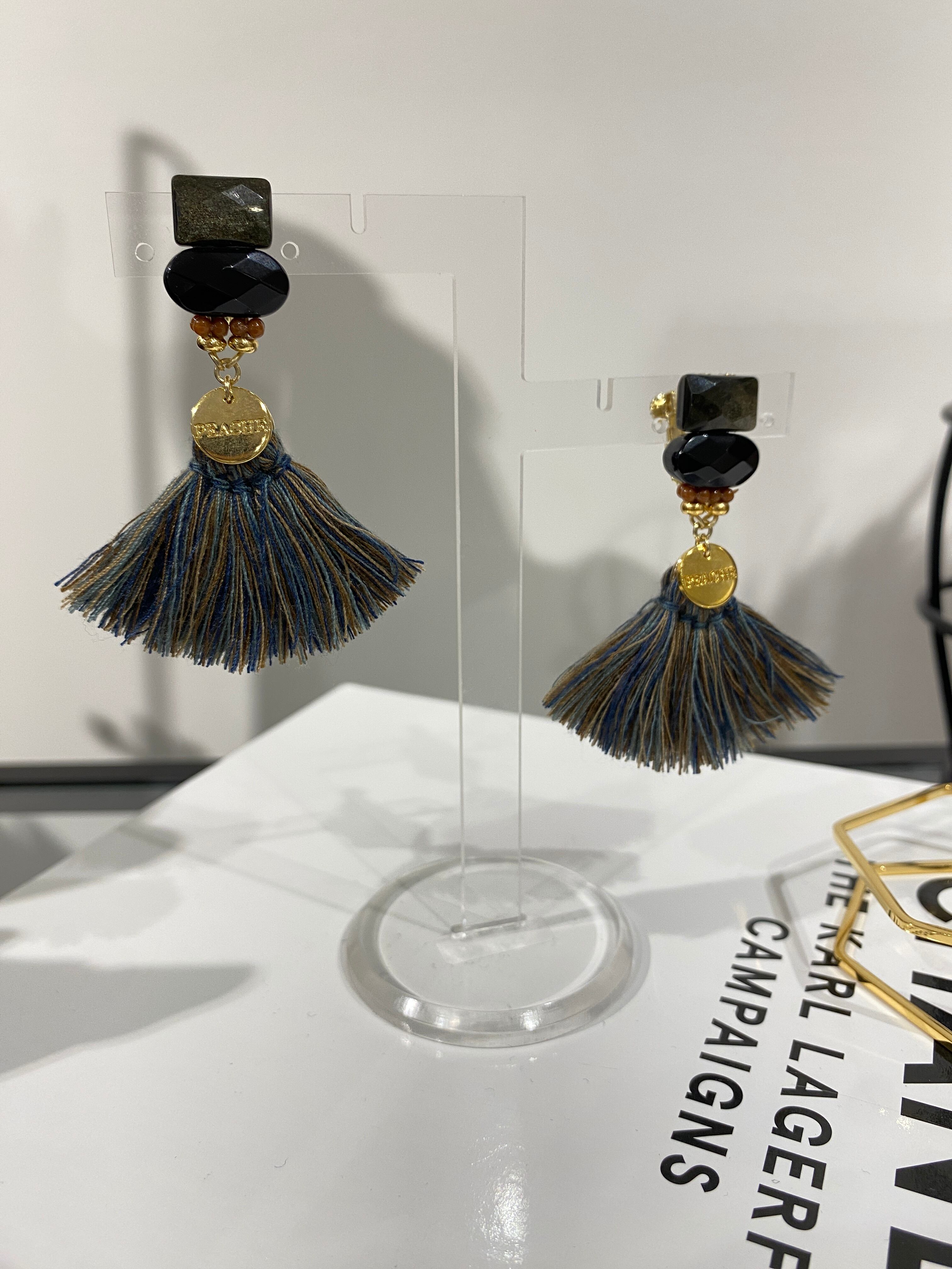 earth color fringe onyx