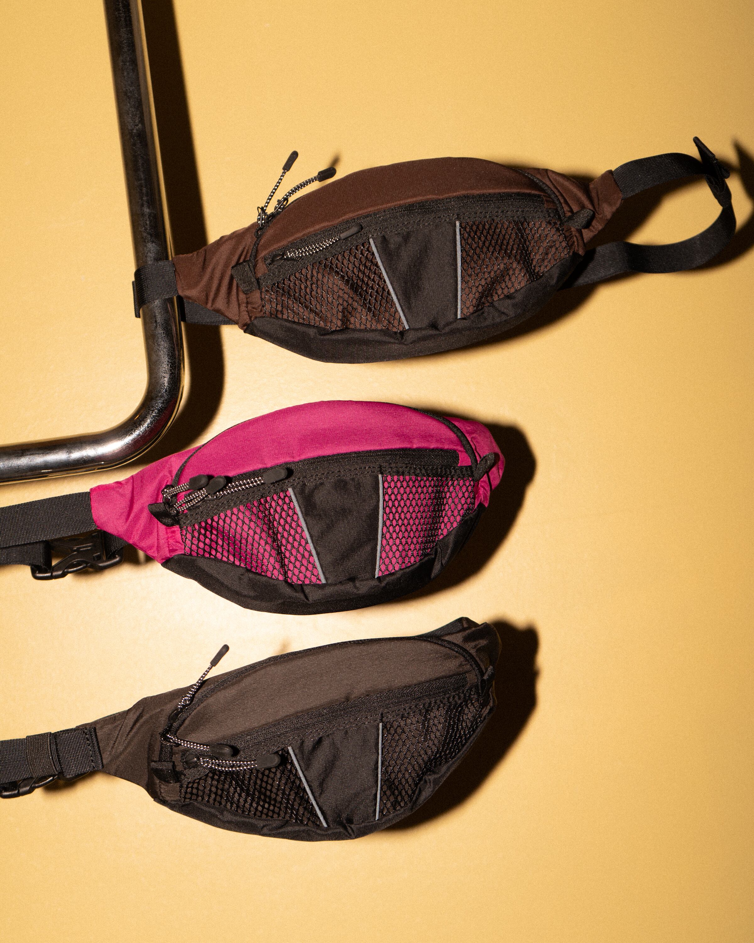 warenfaus Leisure funny pack bag 【公式通販】