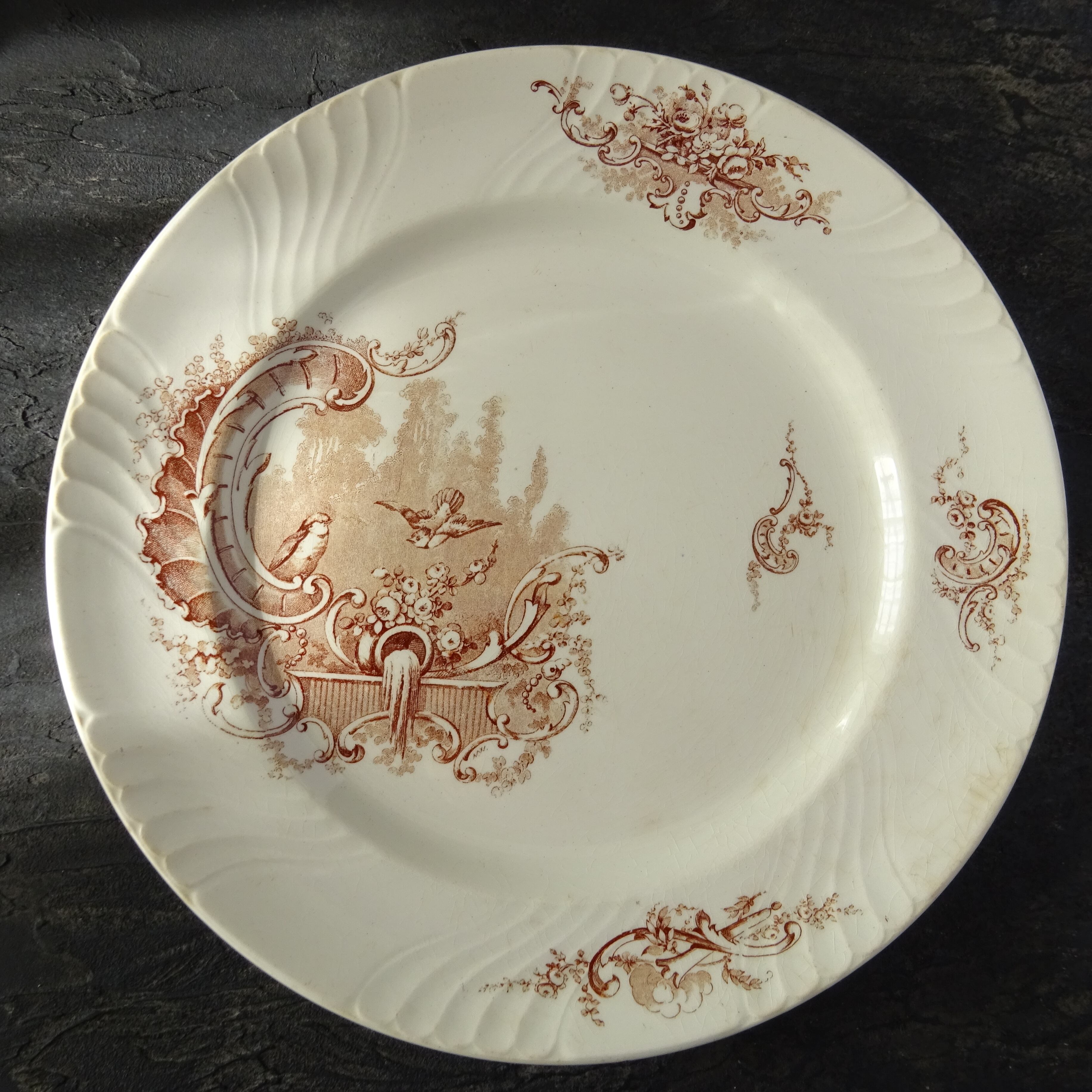 KG Lunéville  modèle《Rocaille》Assiette plate (B)