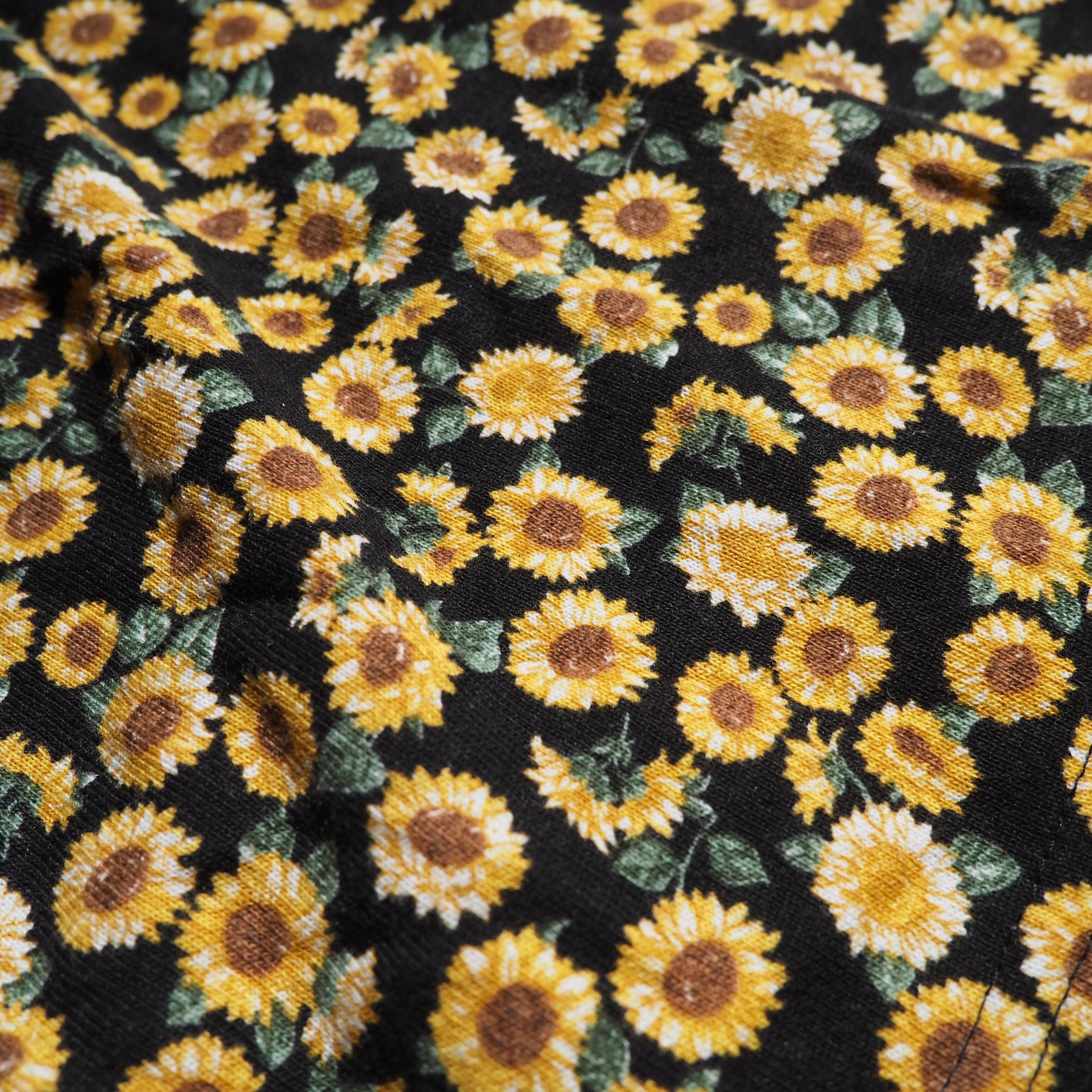 1990s ” Sun flower ” painted vintage loose SS Tee (made in usa)