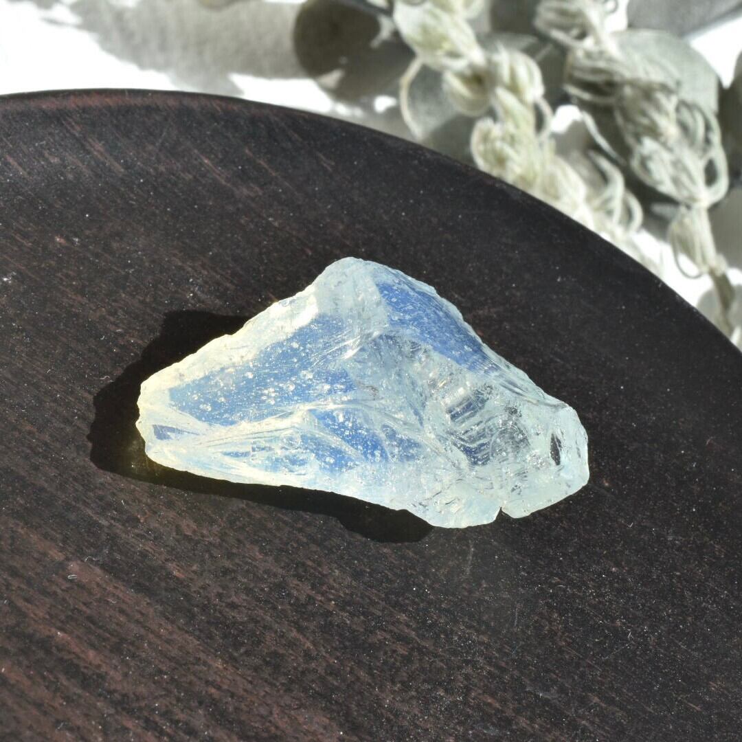 インドネシア産 アンダラクリスタル 原石 しゅわしゅわ泡入りホワイトオパール