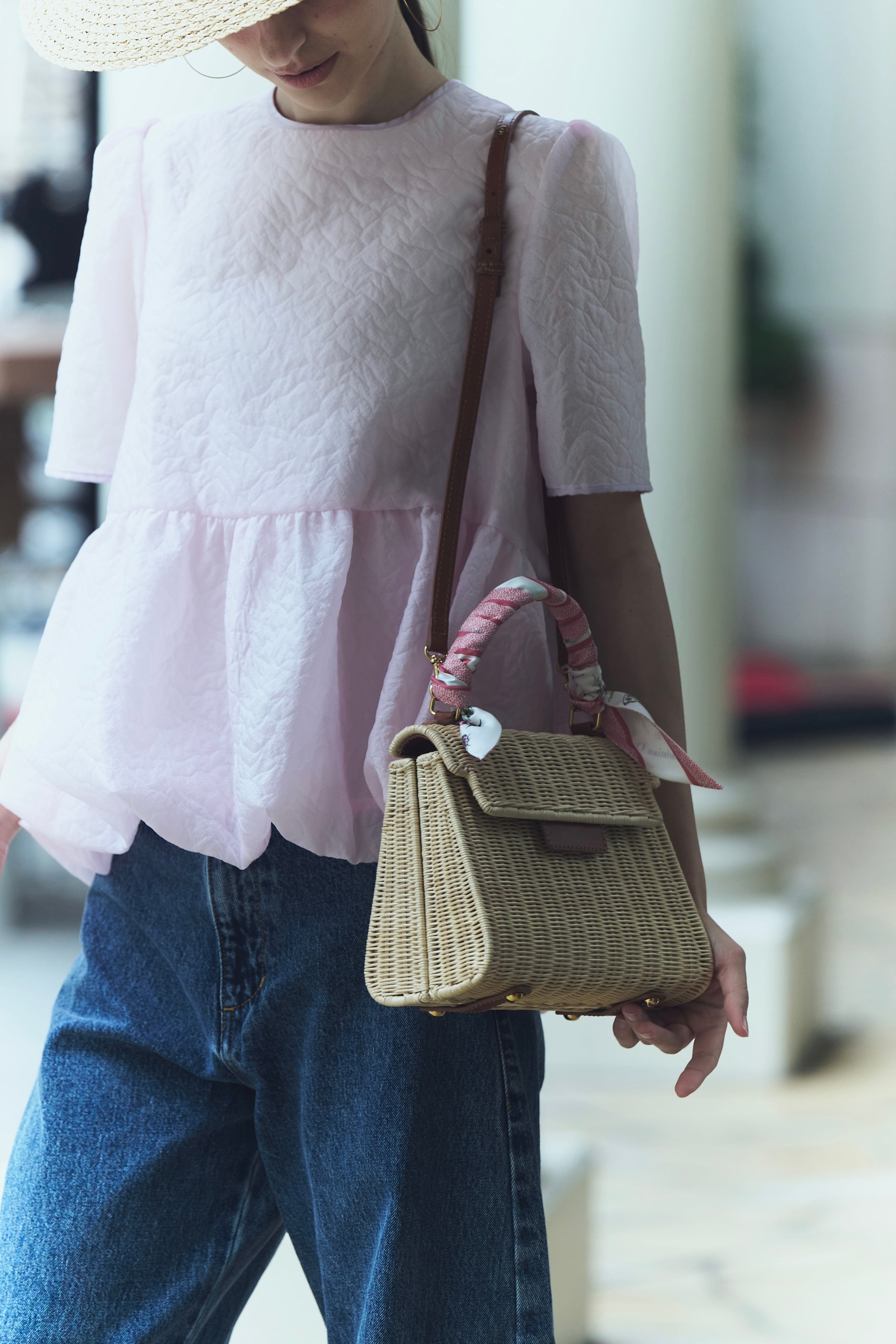 ブルレア Leather trimmed rattan bucketbag Leather trimmed rattan bucket bag | Bluelea