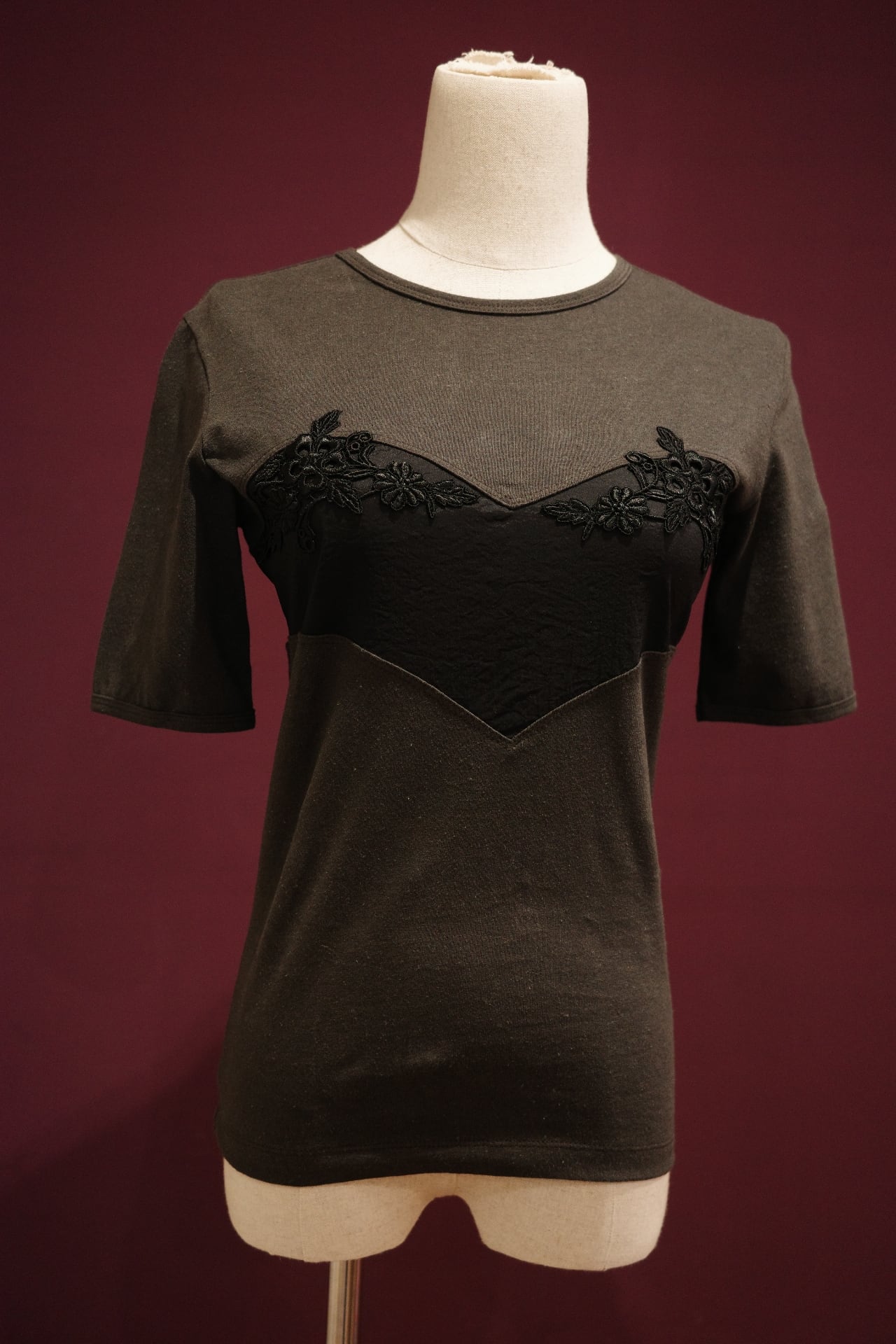 トップス deco depuis 1985 shrink une tank DECO depuis 1985 SHRINK LACE VOLUME SLEEVE TOPS gray - The Galaxy