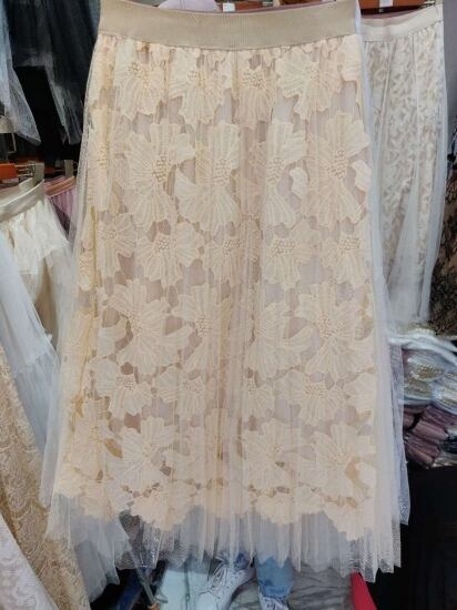 チュールレーススカート