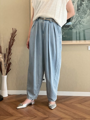 ひんやり涼やか美脚！！バレルレッグデニムパンツ