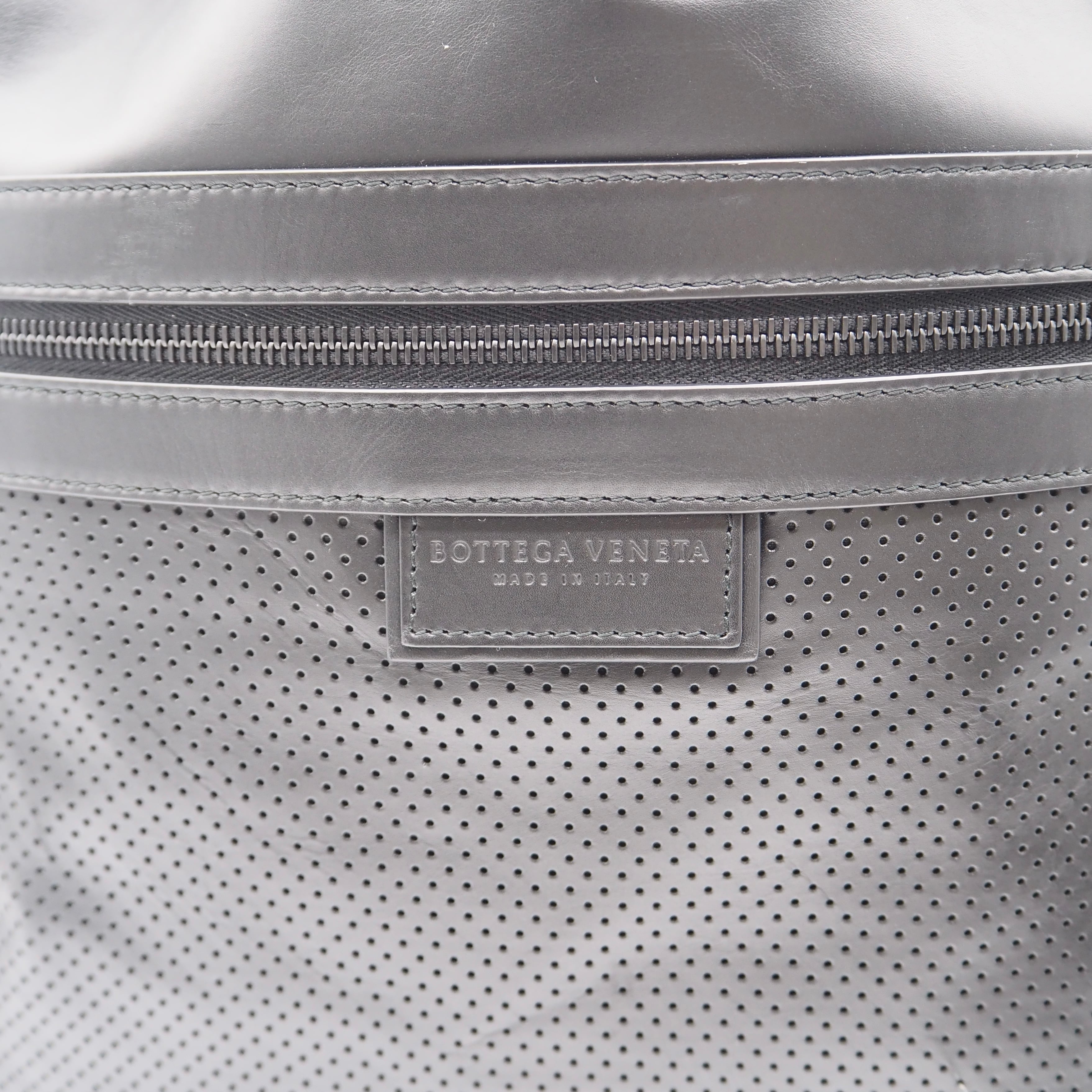 Bottega Veneta レザー バックパック レザー ブラック ボッテガ
