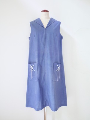 Sailor collar sleeveless dress