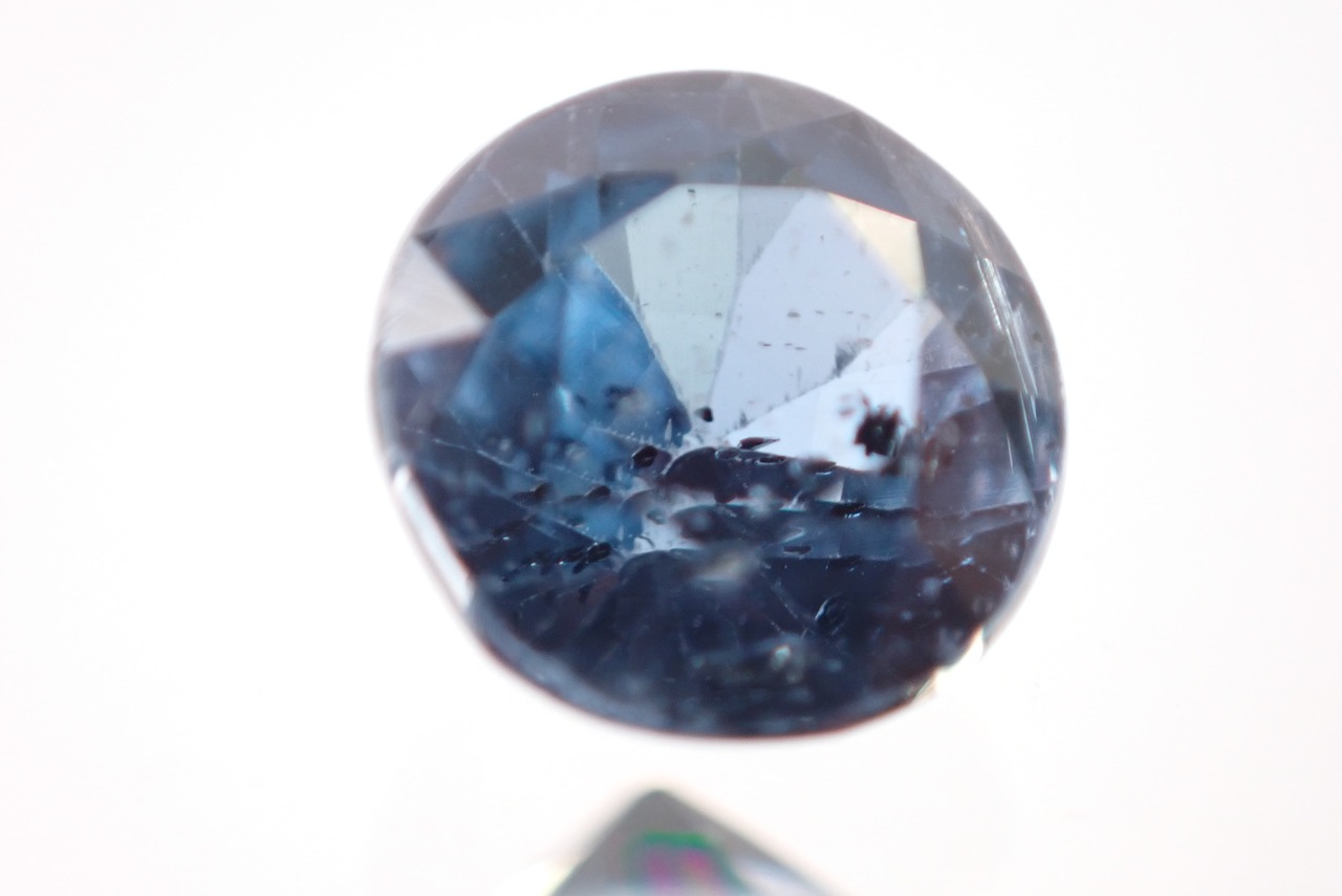 インディゴカイヤナイト　0.81ct　 [D6-25]