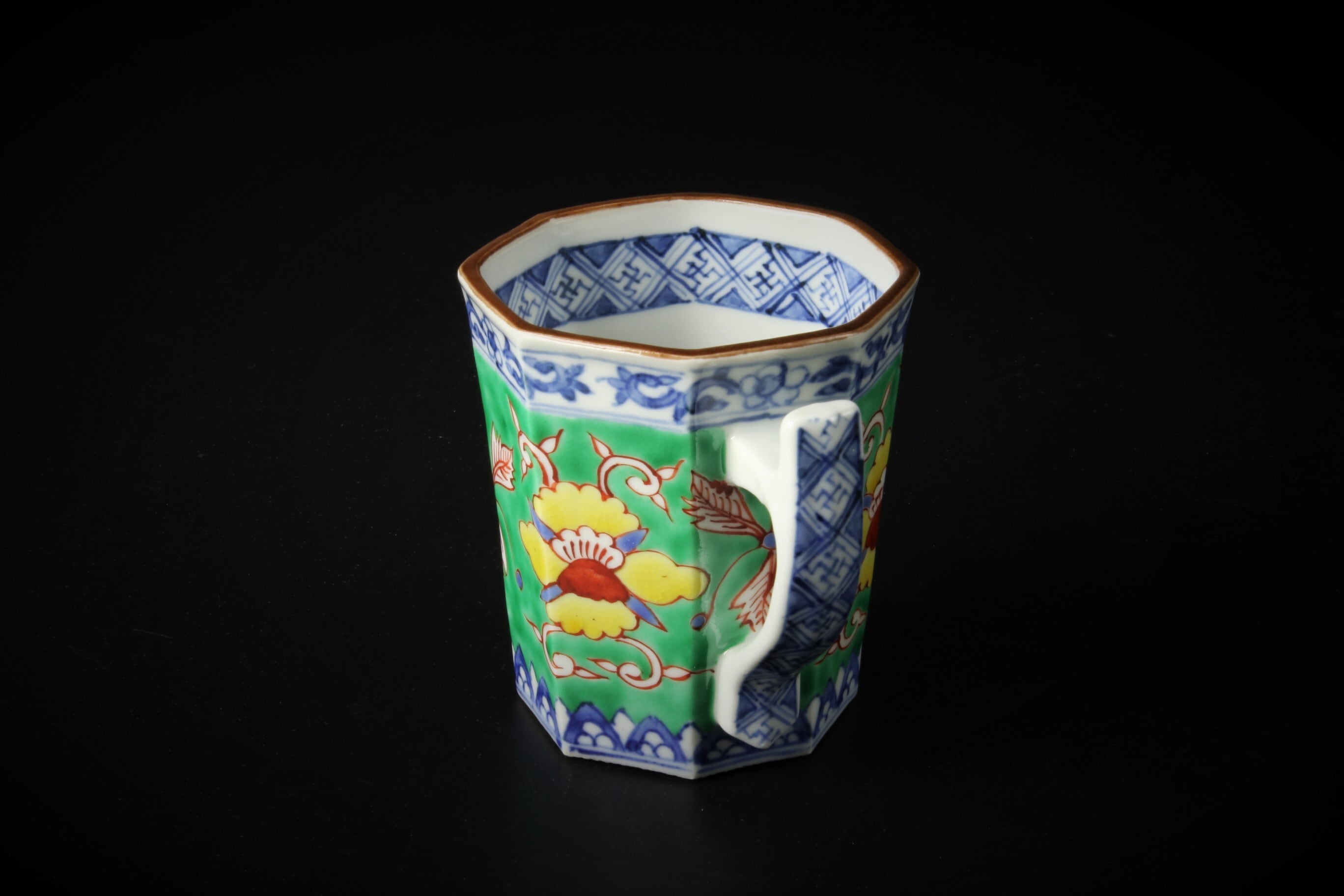 b310970affe94938e639f9710d70fe