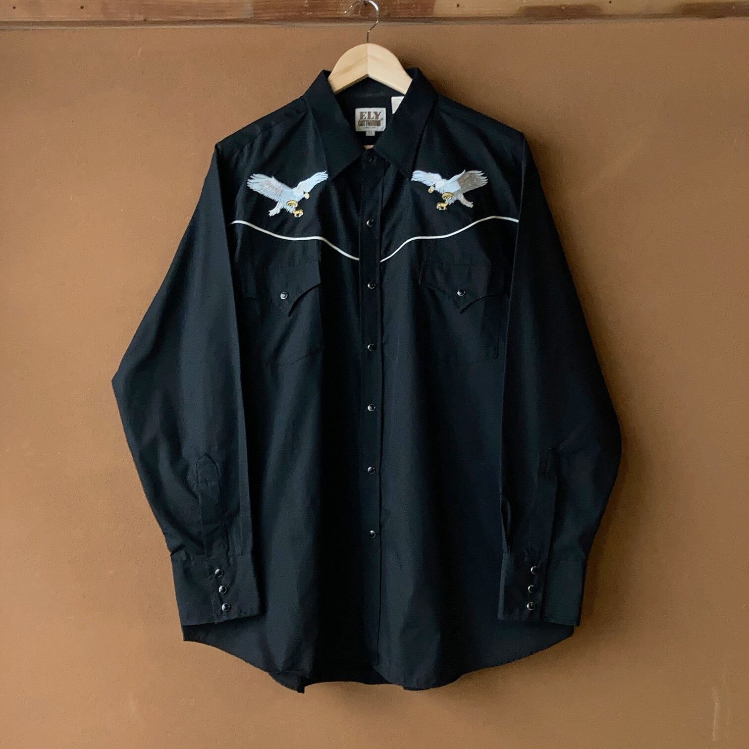 ELY スカジャン刺繍入り ブラックウエスタンシャツ SIZE XL ELY スカジャン刺繍入り ブラックウエスタンシャツ SIZE XL